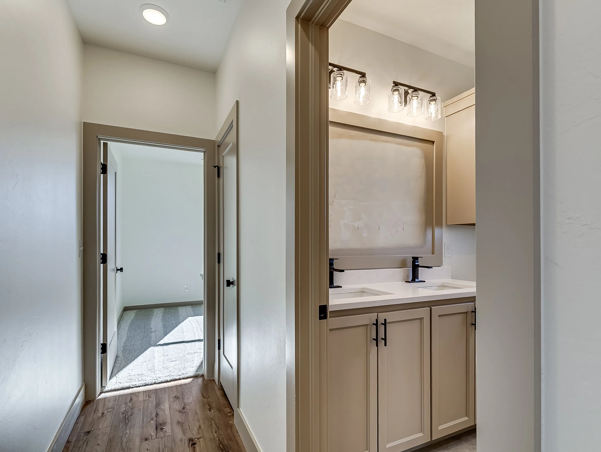 21200 Reserve Circle-43.jpg