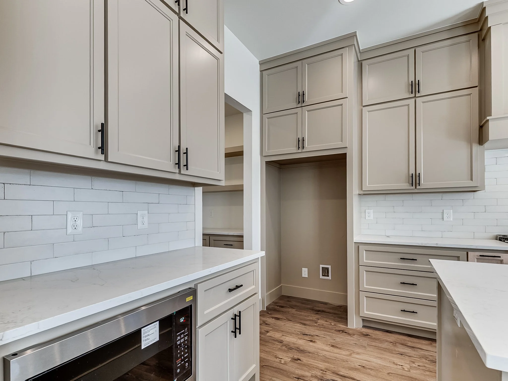 21200 Reserve Circle-23.jpg