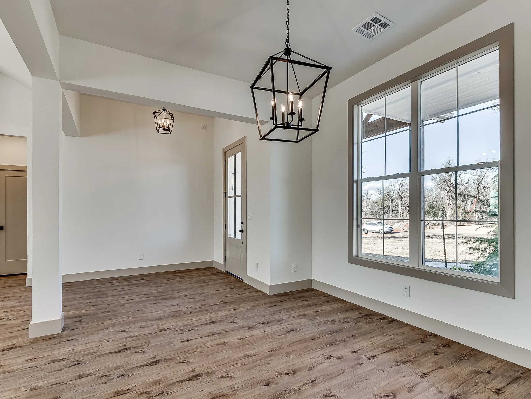 21200 Reserve Circle-17.jpg