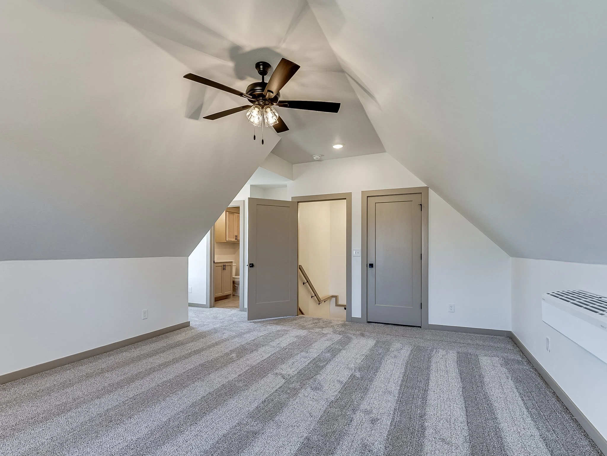 21200 Reserve Circle-50.jpg