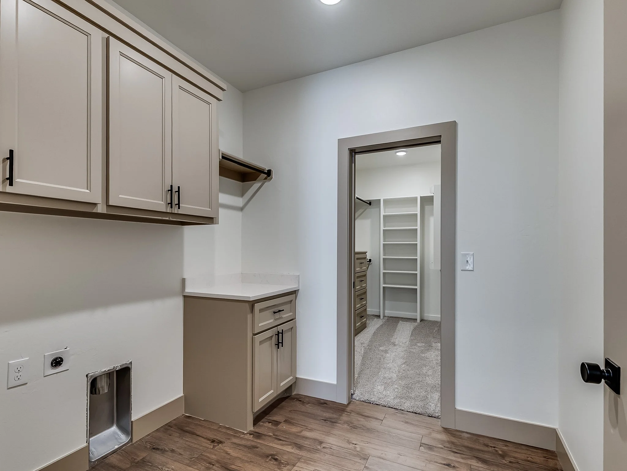 21200 Reserve Circle-47.jpg