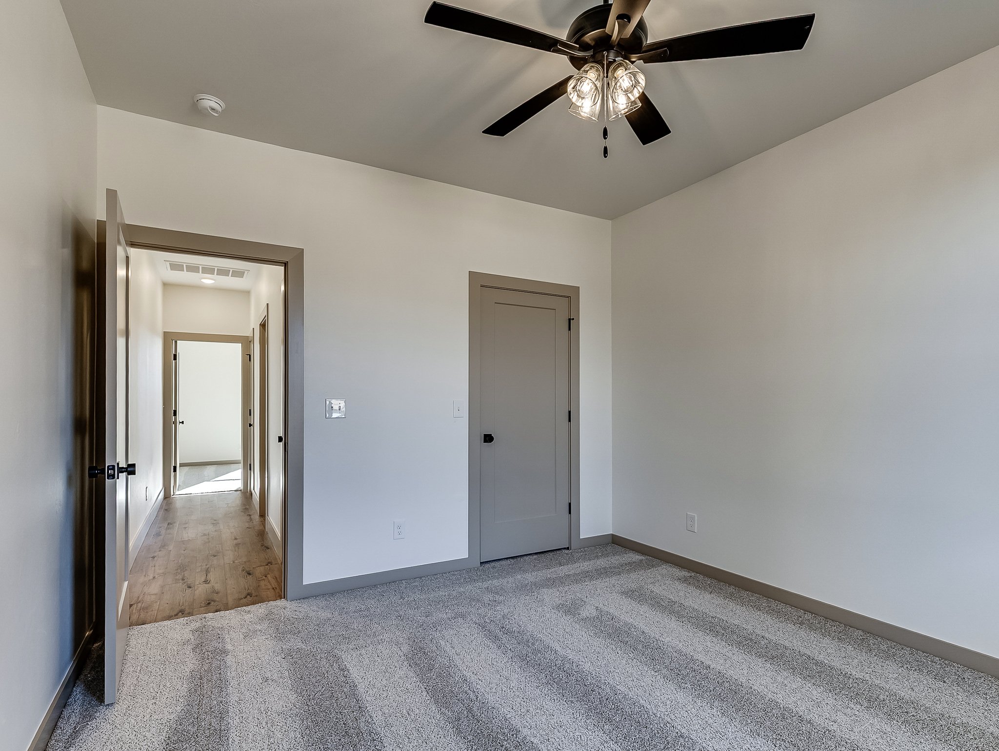 21200 Reserve Circle-41.jpg
