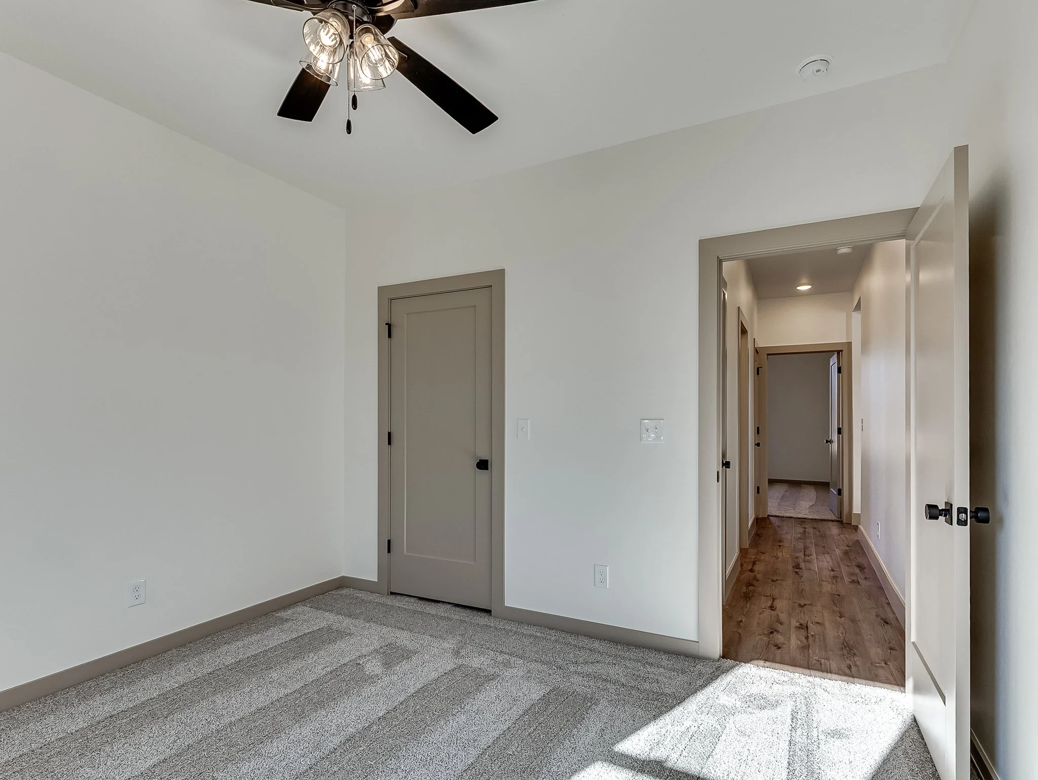 21200 Reserve Circle-46.jpg