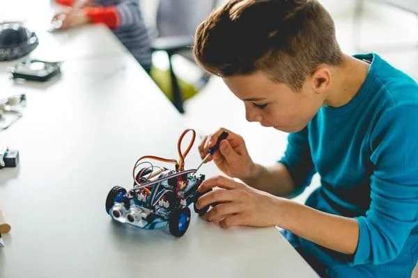 child_robot.jpg
