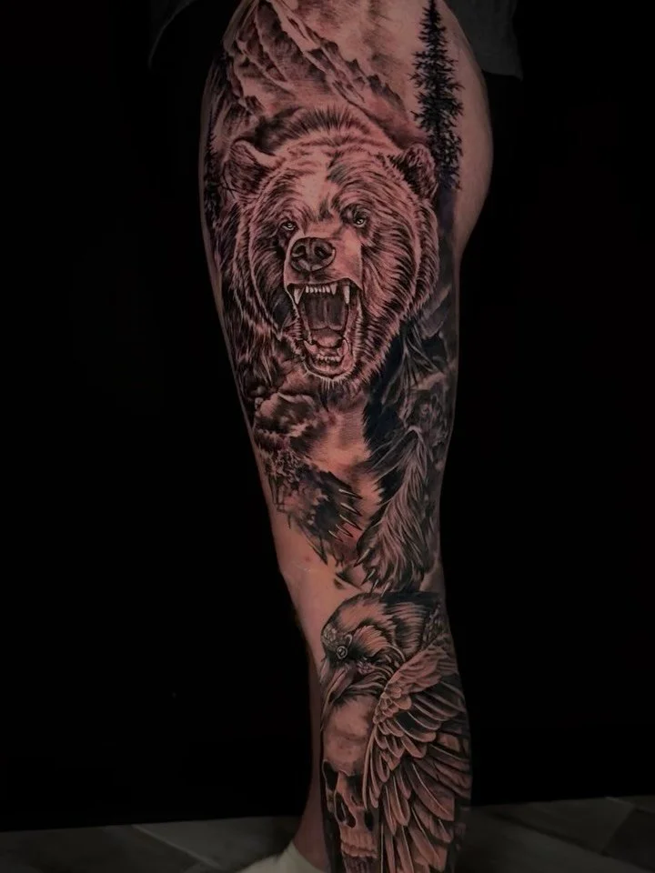 3 full sessions on this piece , just over 15hrs of work 
Love doing animal sleeves !! 
Seriously can&rsquo;t get enough of them , also the creative freedom my clients allow for me is the greatest feeling ever 

For bookings and inquiries hit me up in