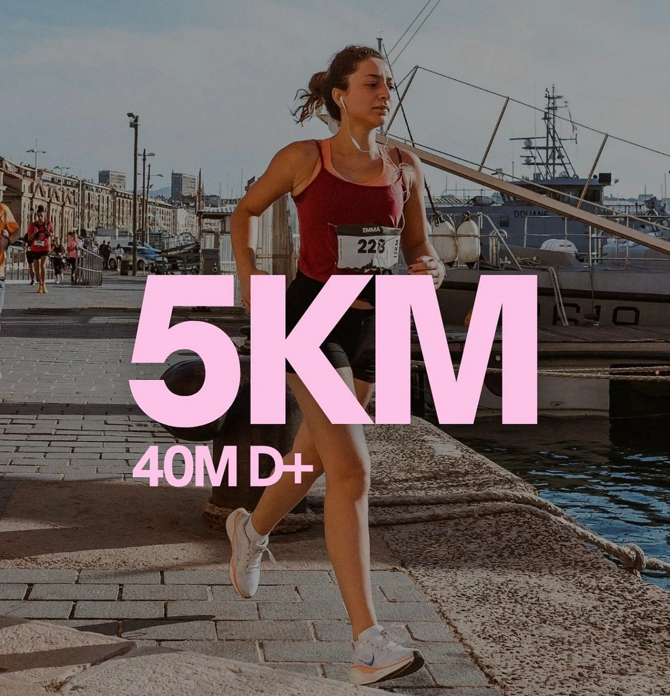 FEEL GOOD 5km &ndash; garde le cap, trouve ton flow et laisse l&rsquo;&eacute;nergie te porter.
Une s&eacute;lection rythm&eacute;e (BPM 110&ndash;130) imagin&eacute;e par @sonoramusicbranding pour @marseille_outdoor_experiences