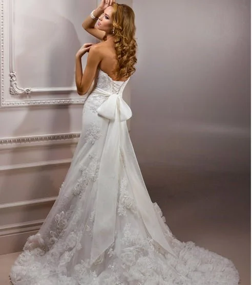 maggie-sottero-a-line-abilene-ivory-2012-64838712a692d_1080x.jpg
