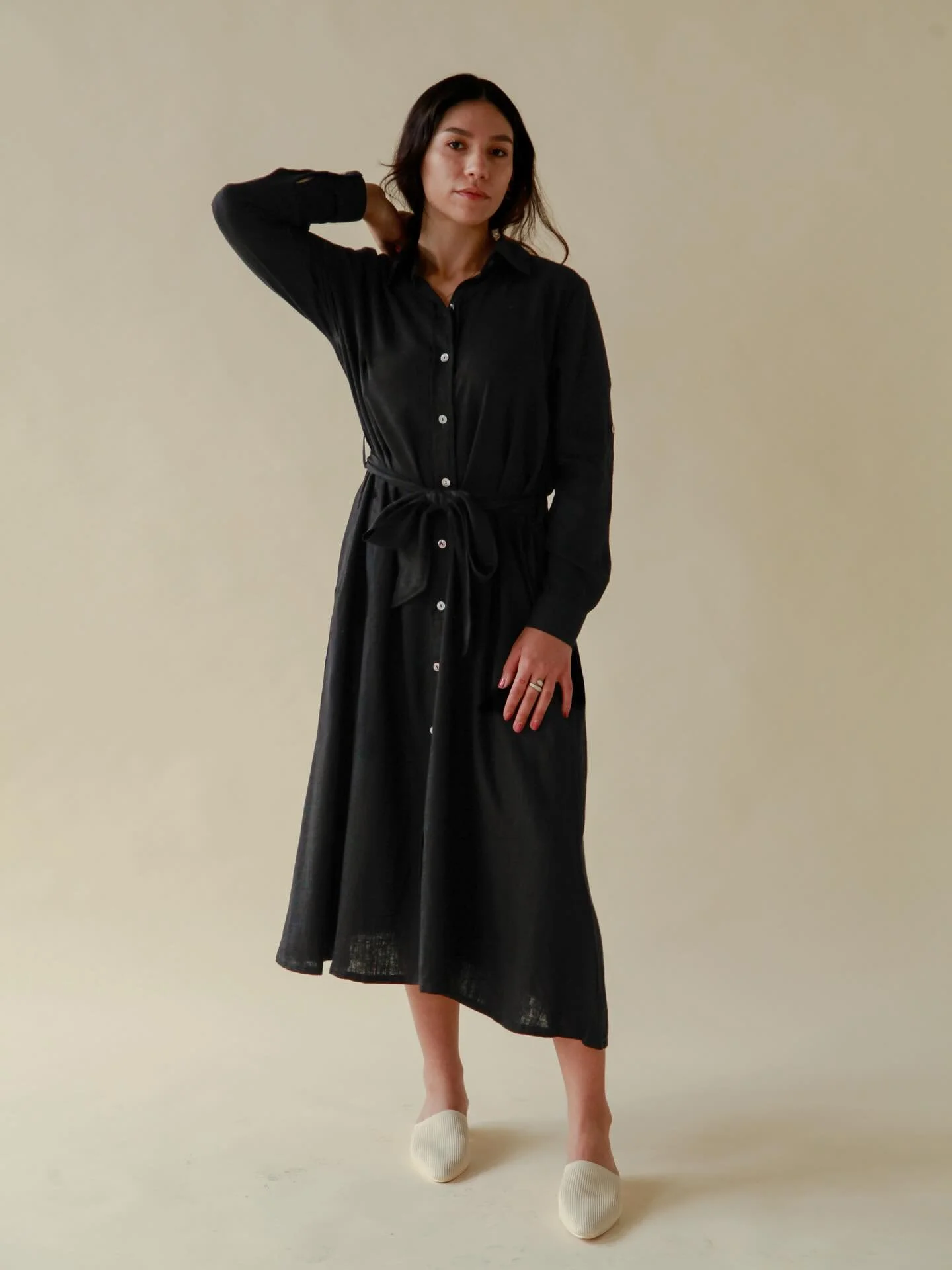 Our Lan Na Dress was designed to stand on its own and effortlessly transition through the seasons. Wear it solo as a dress, layer it with long or short sleeves, or style it open as a duster. However you wear it, this is one of our favorite pieces. Ti