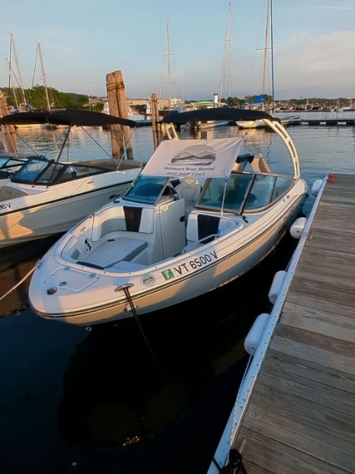Boats available to rent in Burlington, VT!
Waterskis, wakeboard, and tube included!
Call 802-242-1343 or visit VTBoatRental.com