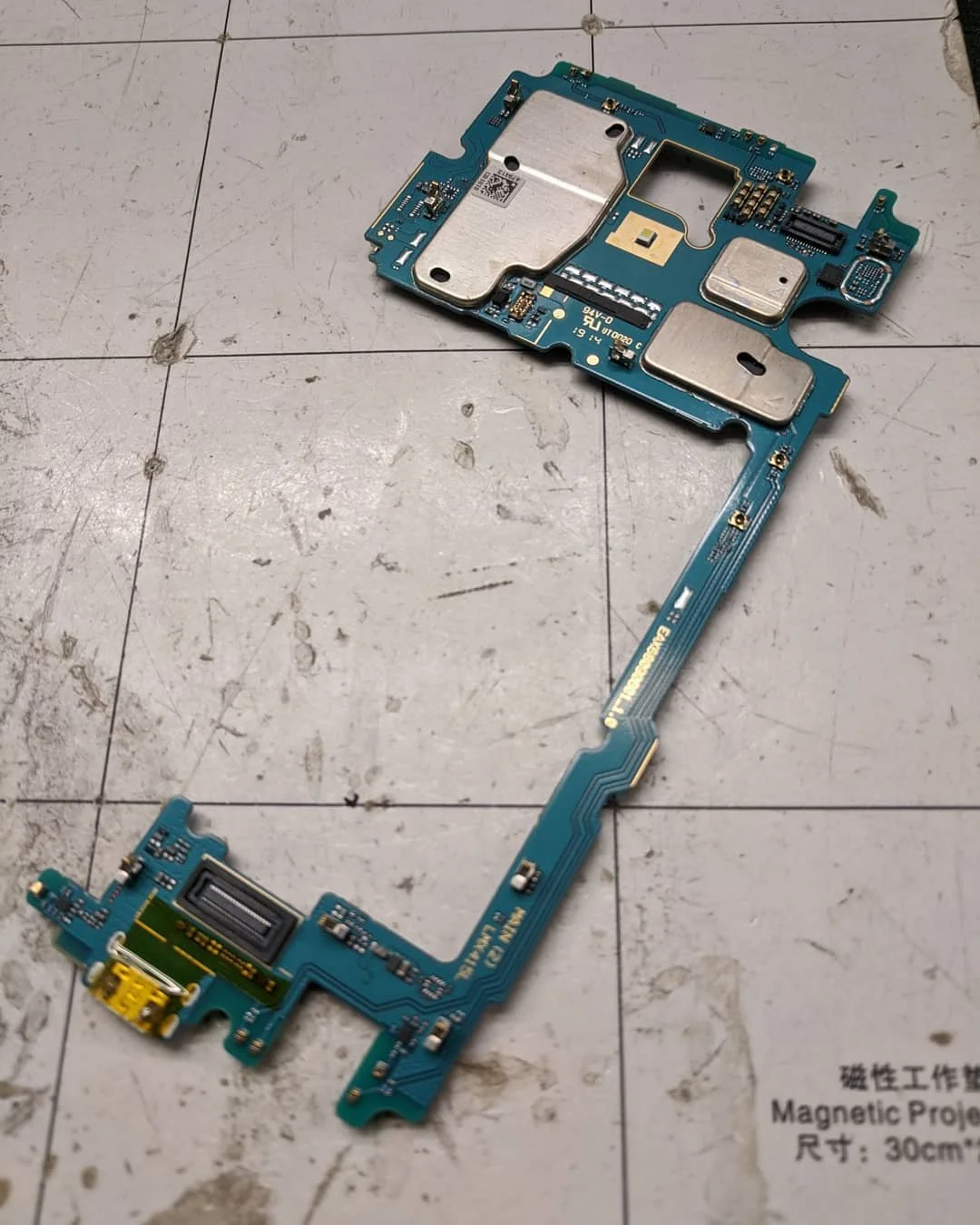 [ LG G8 water damage board repair💦 ] Good morning and happy monday everyone!! ☃️❄️ If your phone has any type of water damage or came into contact with water give us a call or stop on by we can help you get your device back up and running or even re
