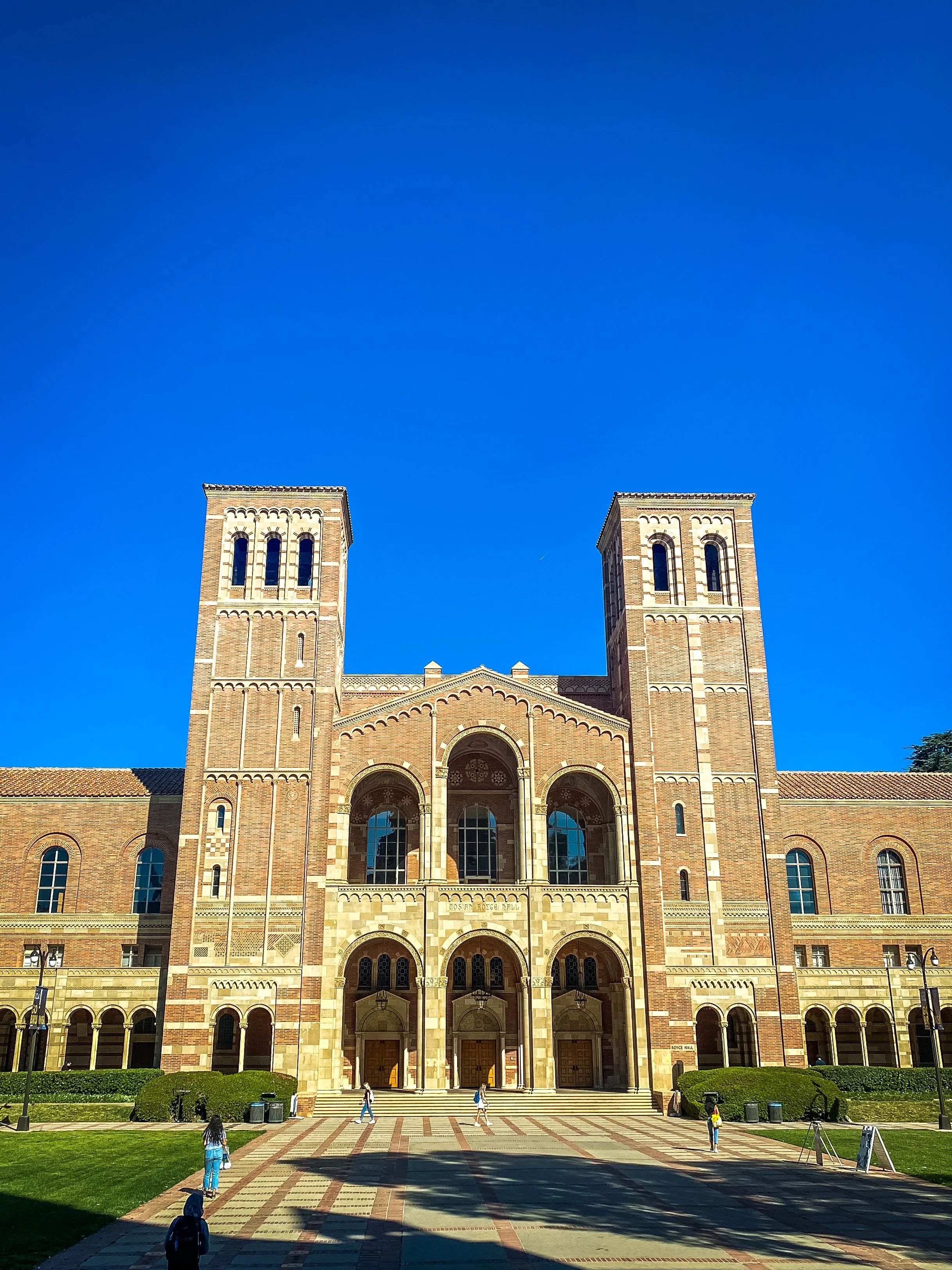 UCLA_DAY_Royce Hall_1.jpg