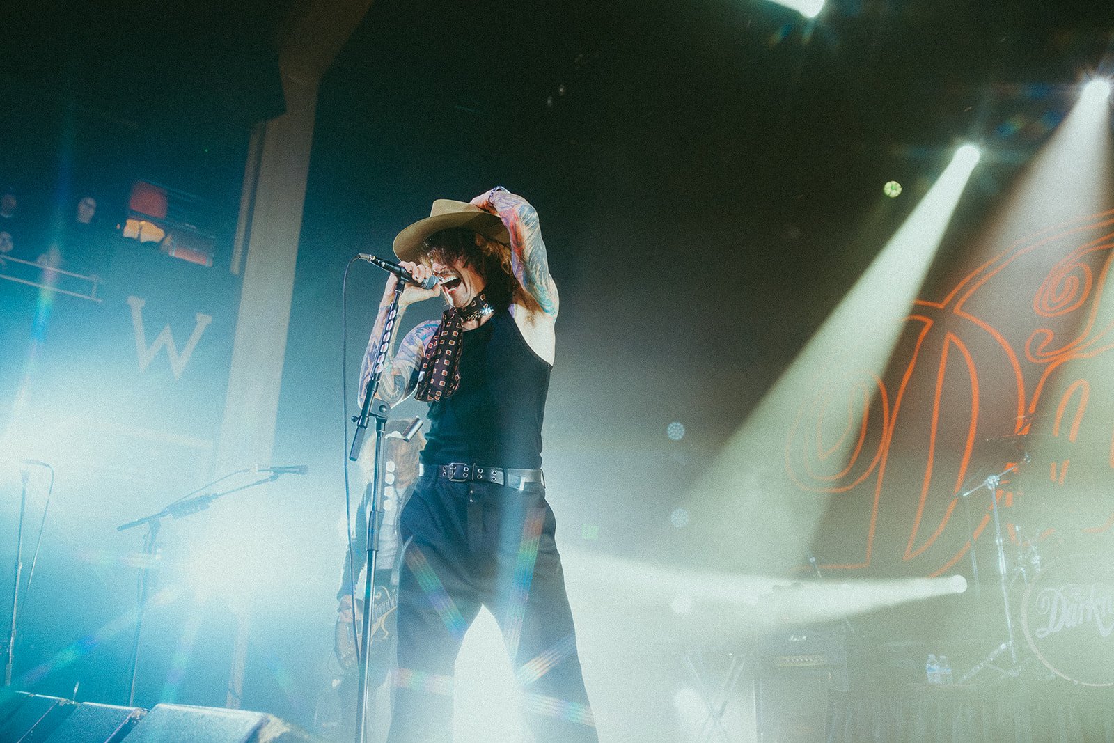 The Darkness at Revolution Hall Portland with Mark Daly &amp; The Ravens — 11/17