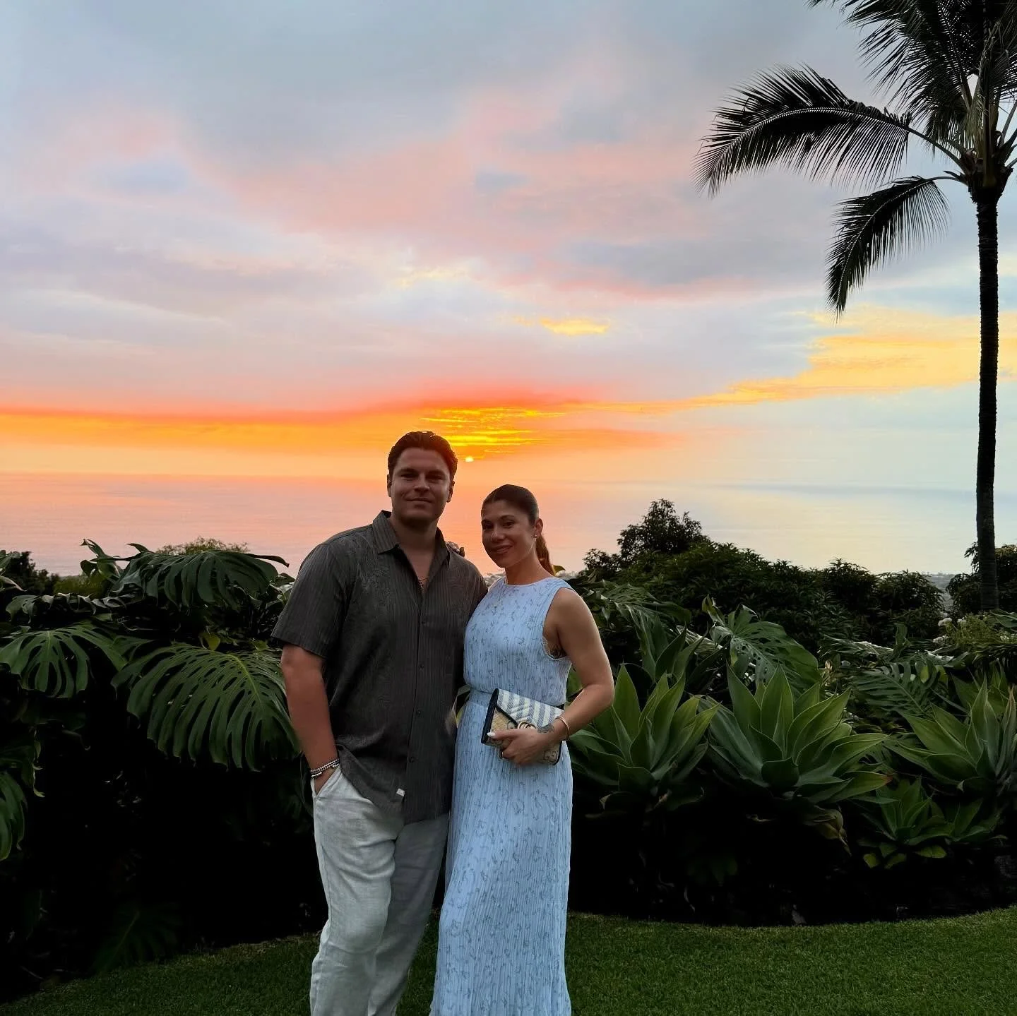 hawaii ~ Thank you to @stephenpetrou &amp; @naiadjwlz for bringing us together! ❤️🌋🌺☀️🍣🐠🌱🦎🌴🍹🍍🥭🏝️🌊🏄&zwj;♂️🌈