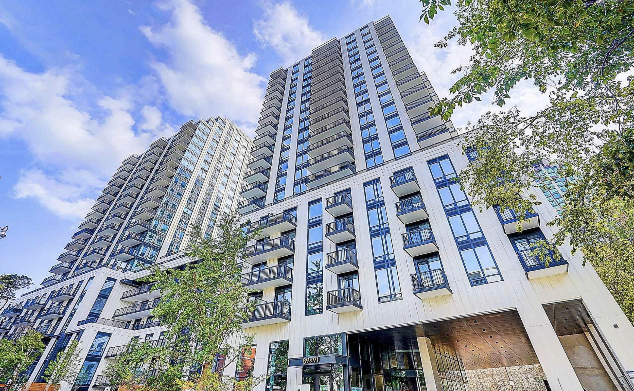 Leased - 91 Montclair Ave, Toronto #1106   - Represented Tenant 
