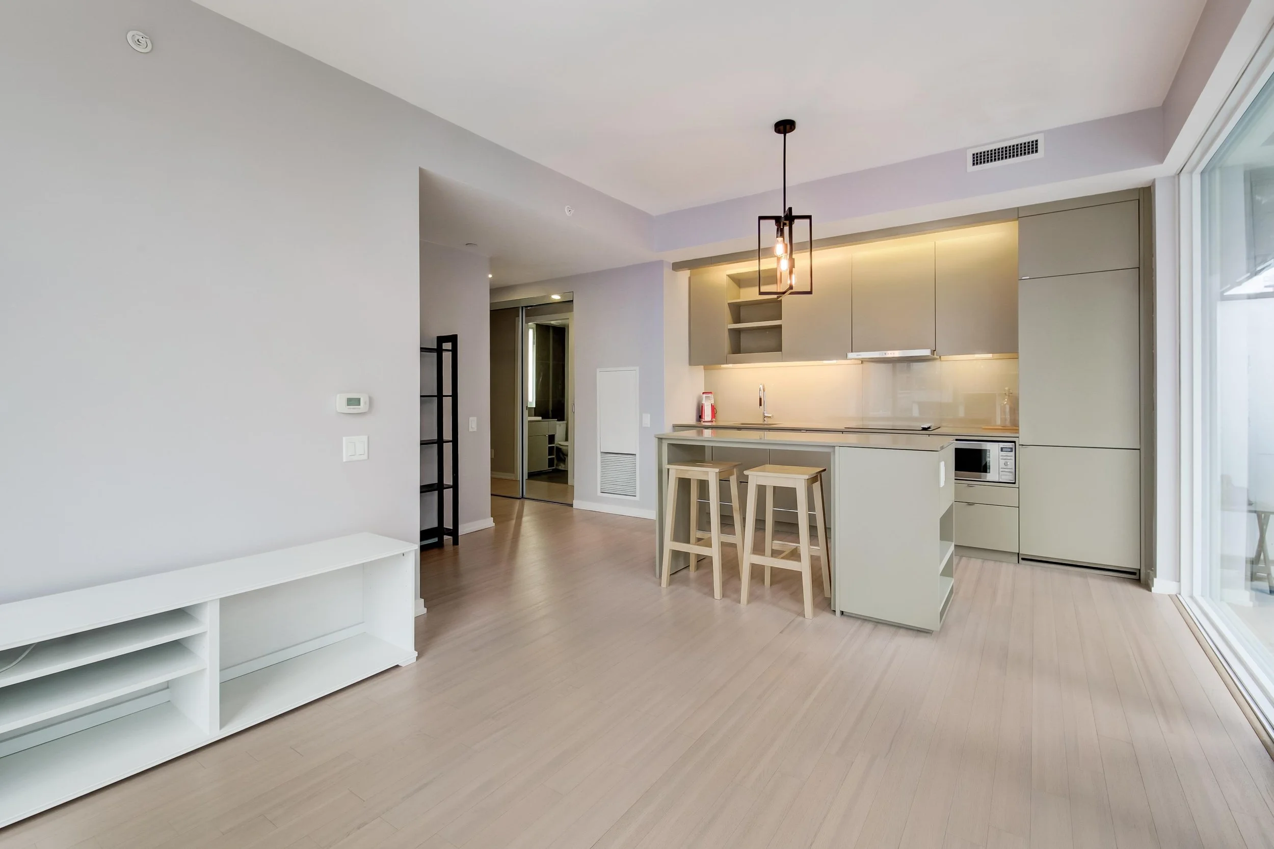 Leased - 101 Peter Street #903, Toronto -  Represented Landlord and Tenant