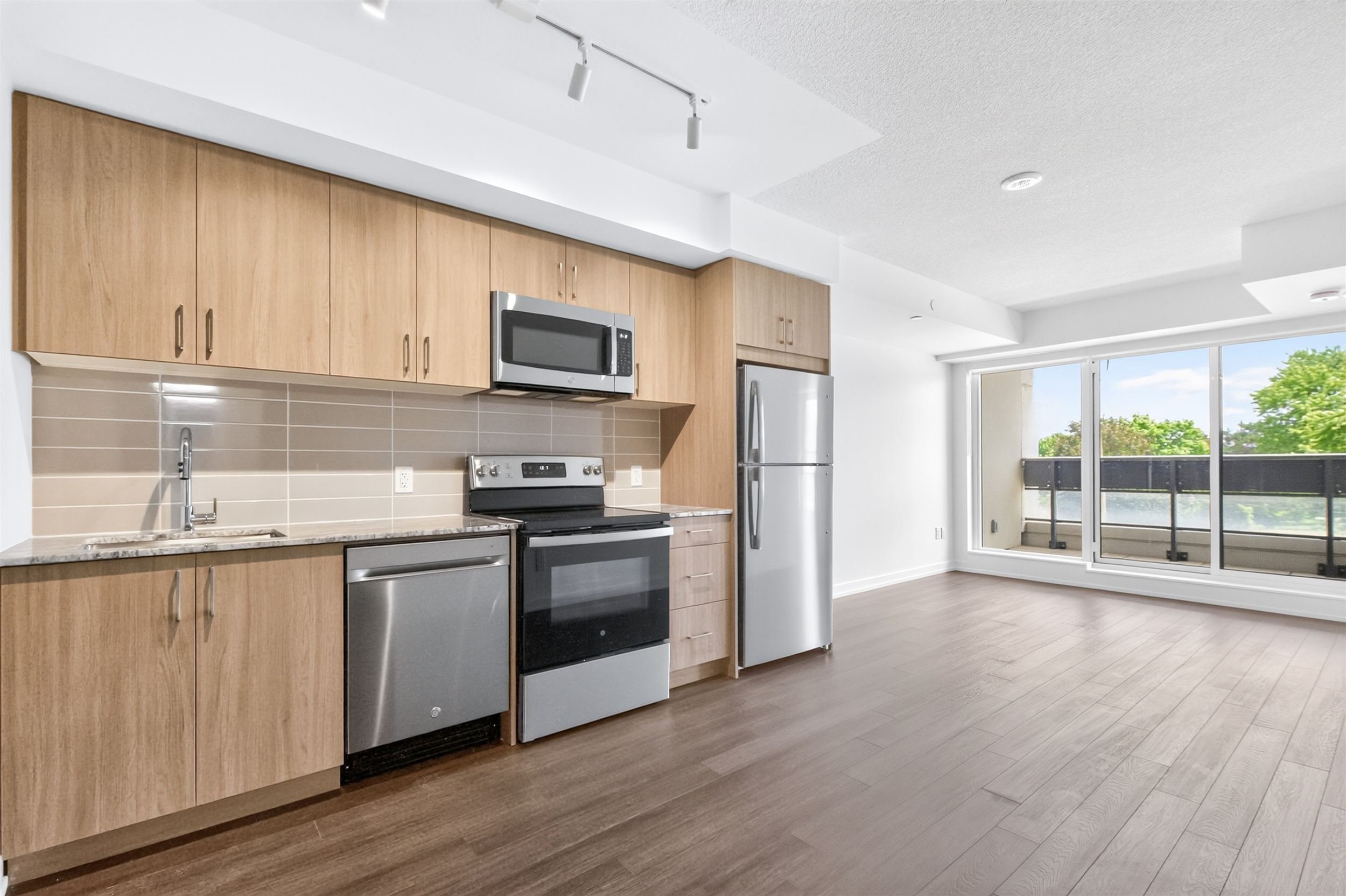 Leased - 4010 Eglinton Ave W #221, Toronto