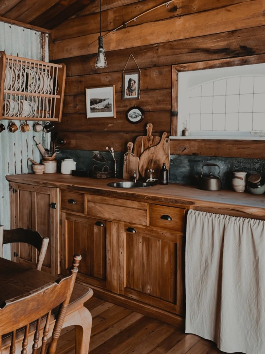 Cabin kitchen love 🧡🤎🧡 #thebeardedpoet