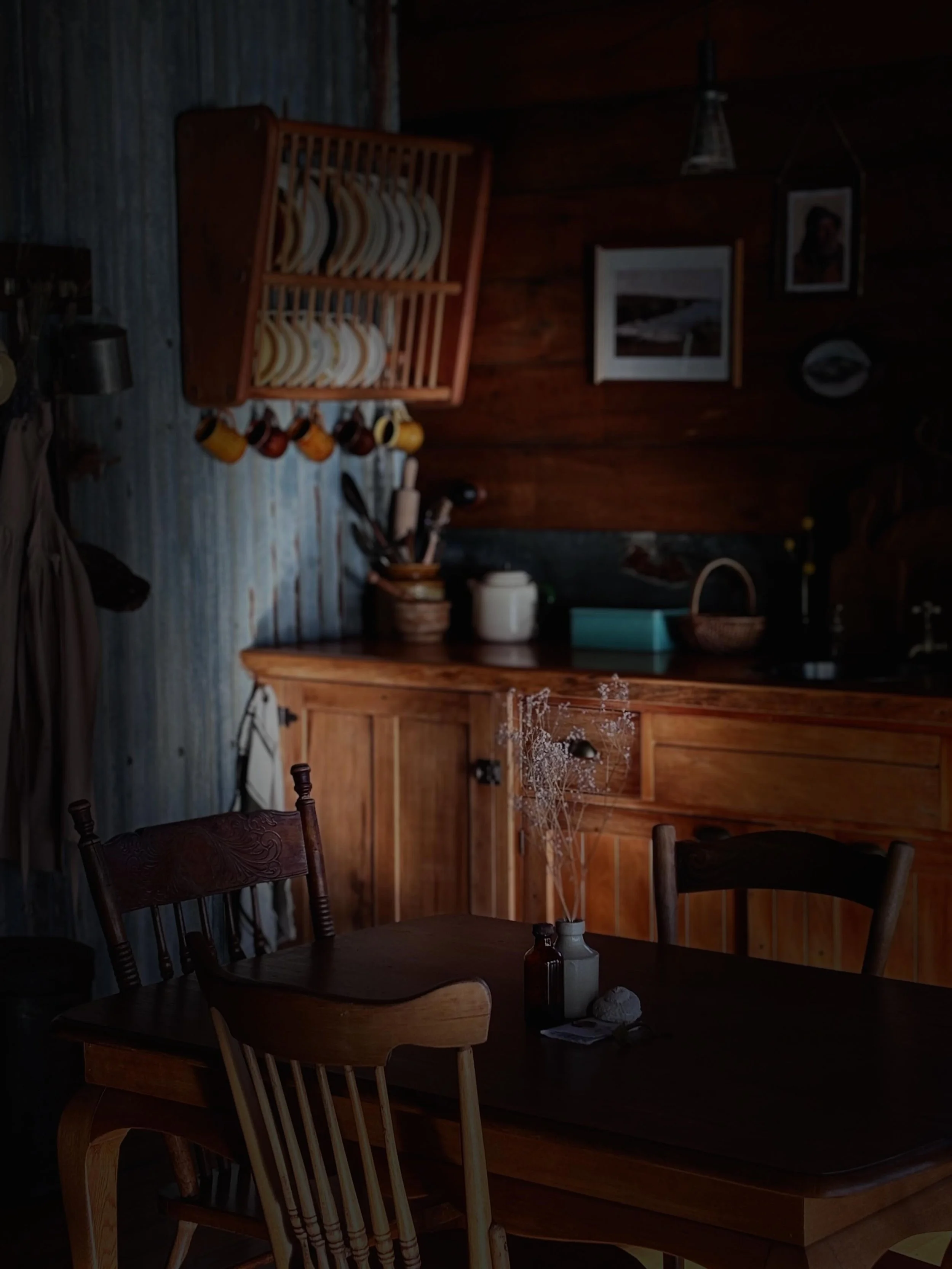 Everything in its place, it&rsquo;s still, and waiting for life to walk through the door. Cookies are baked, fresh farm eggs in the basket and a little hand written note to welcome you in. #thebeardedpoet