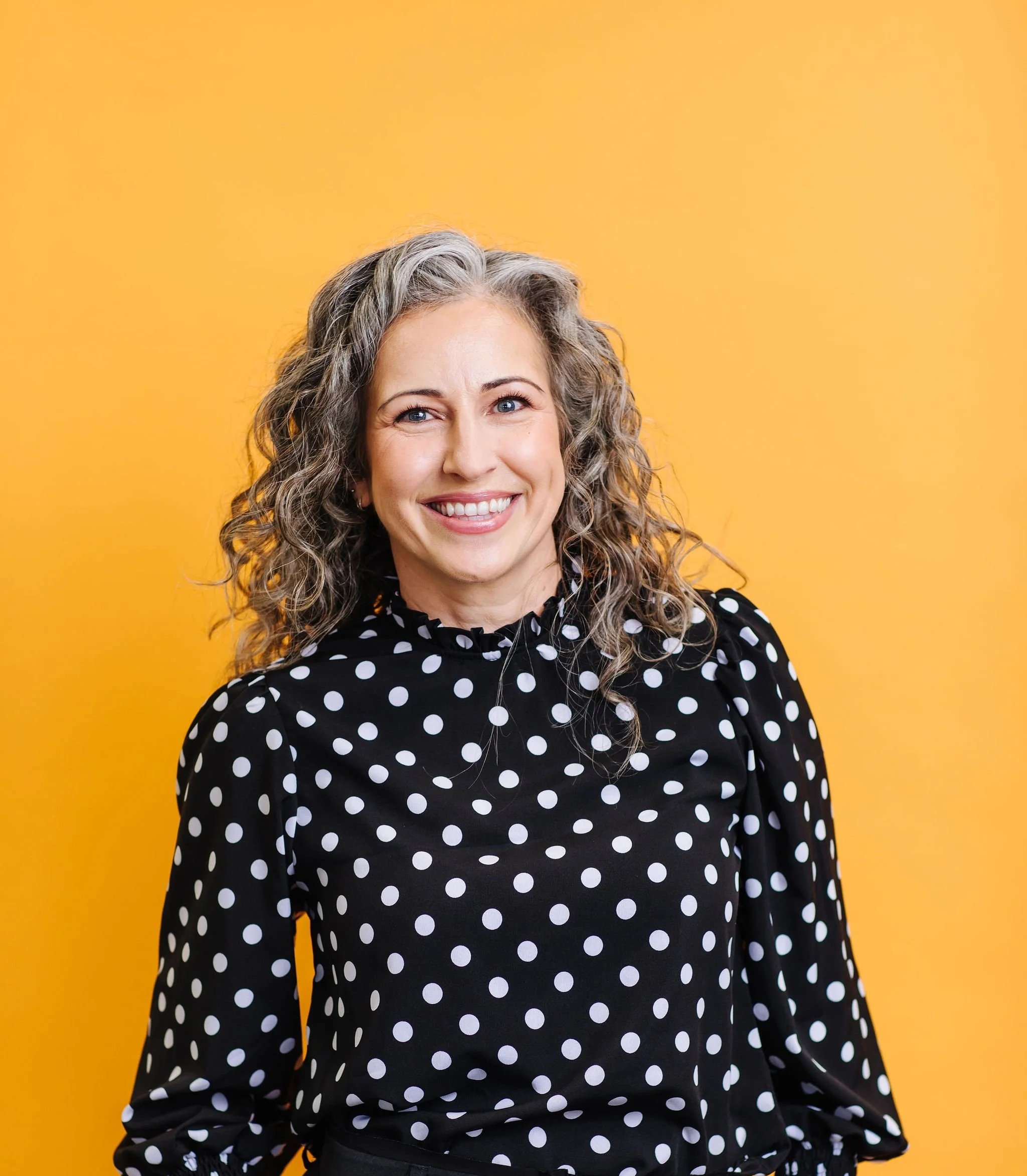 Cat Russell, organisational transformation consultant, helping leaders close the gap between strategy and execution