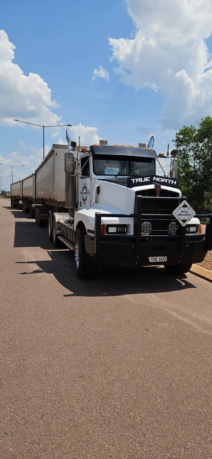 bobtail triple end tipper