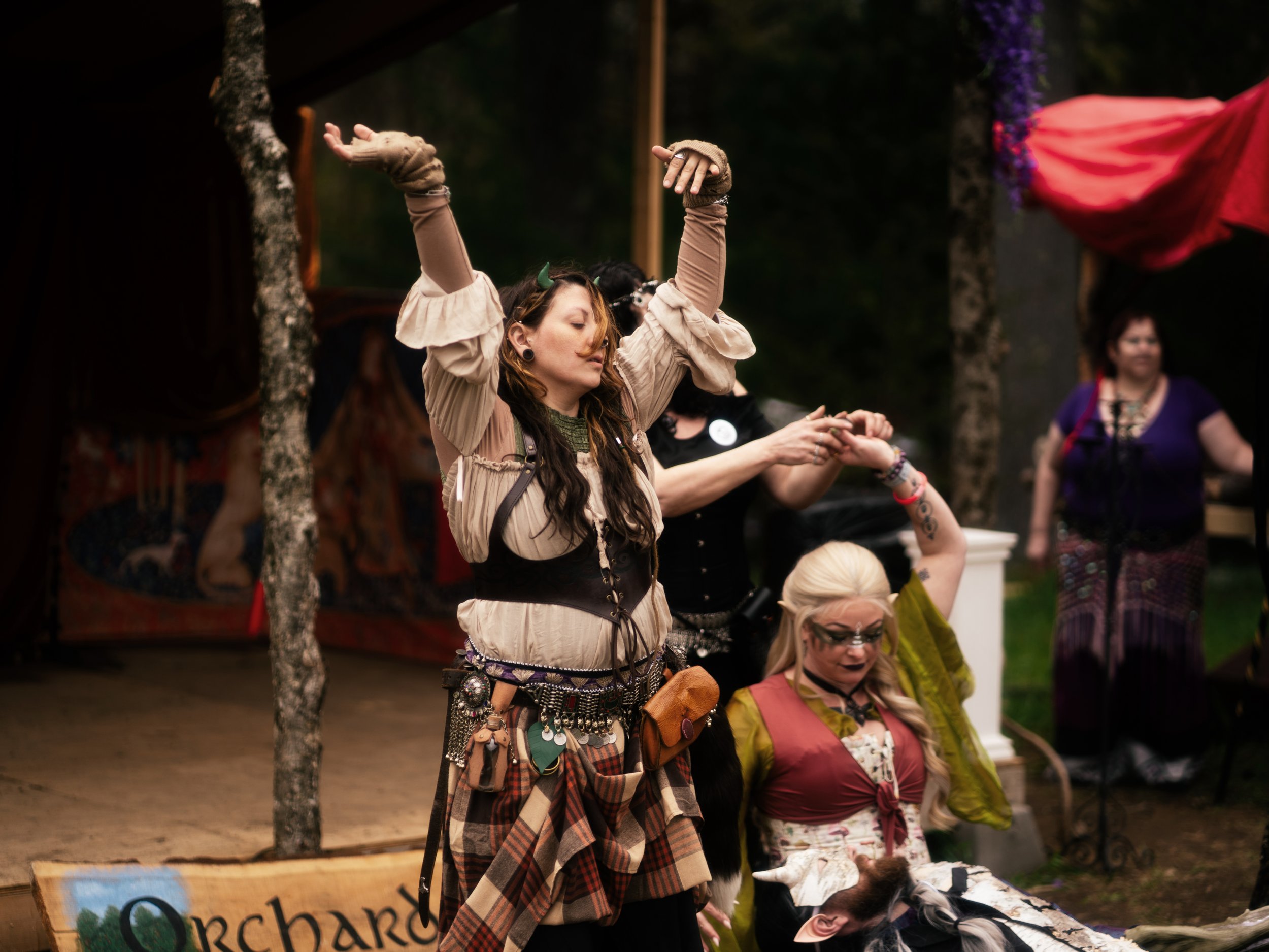 Cast-252.jpg