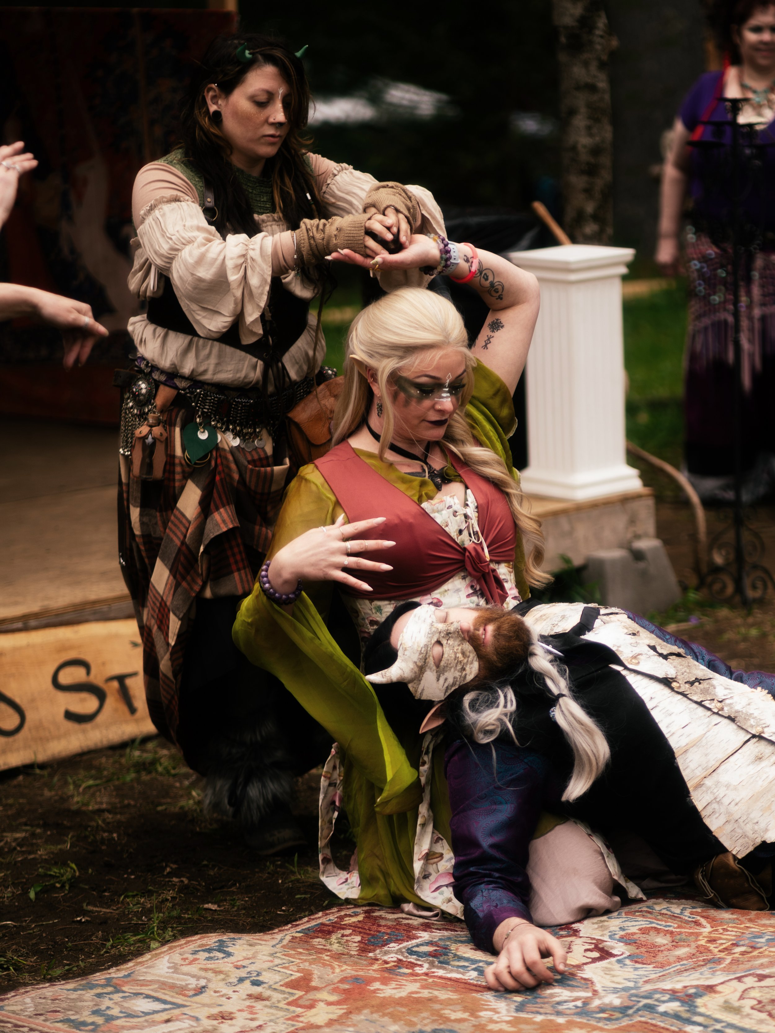 Cast-251.jpg