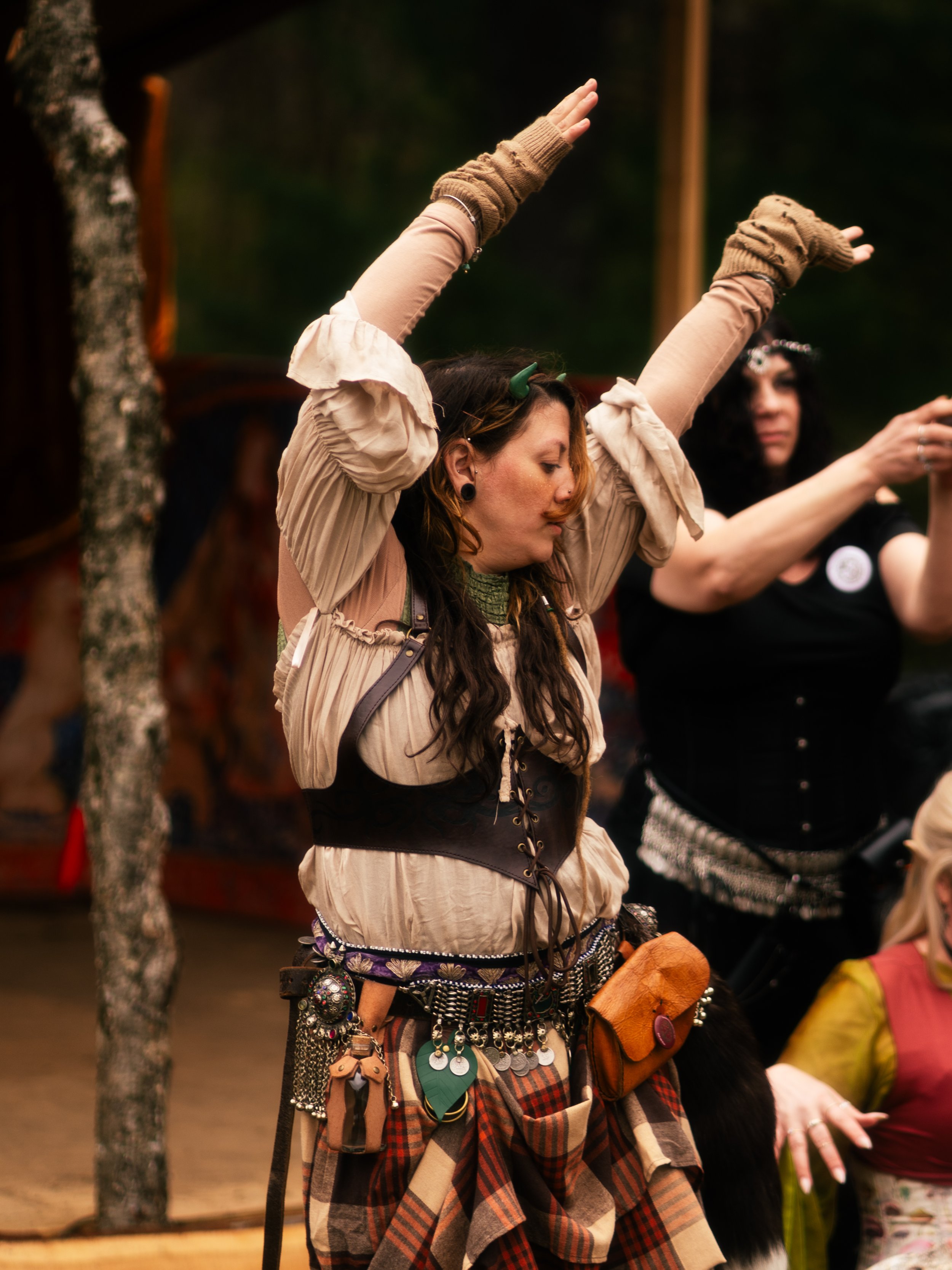 Cast-253.jpg