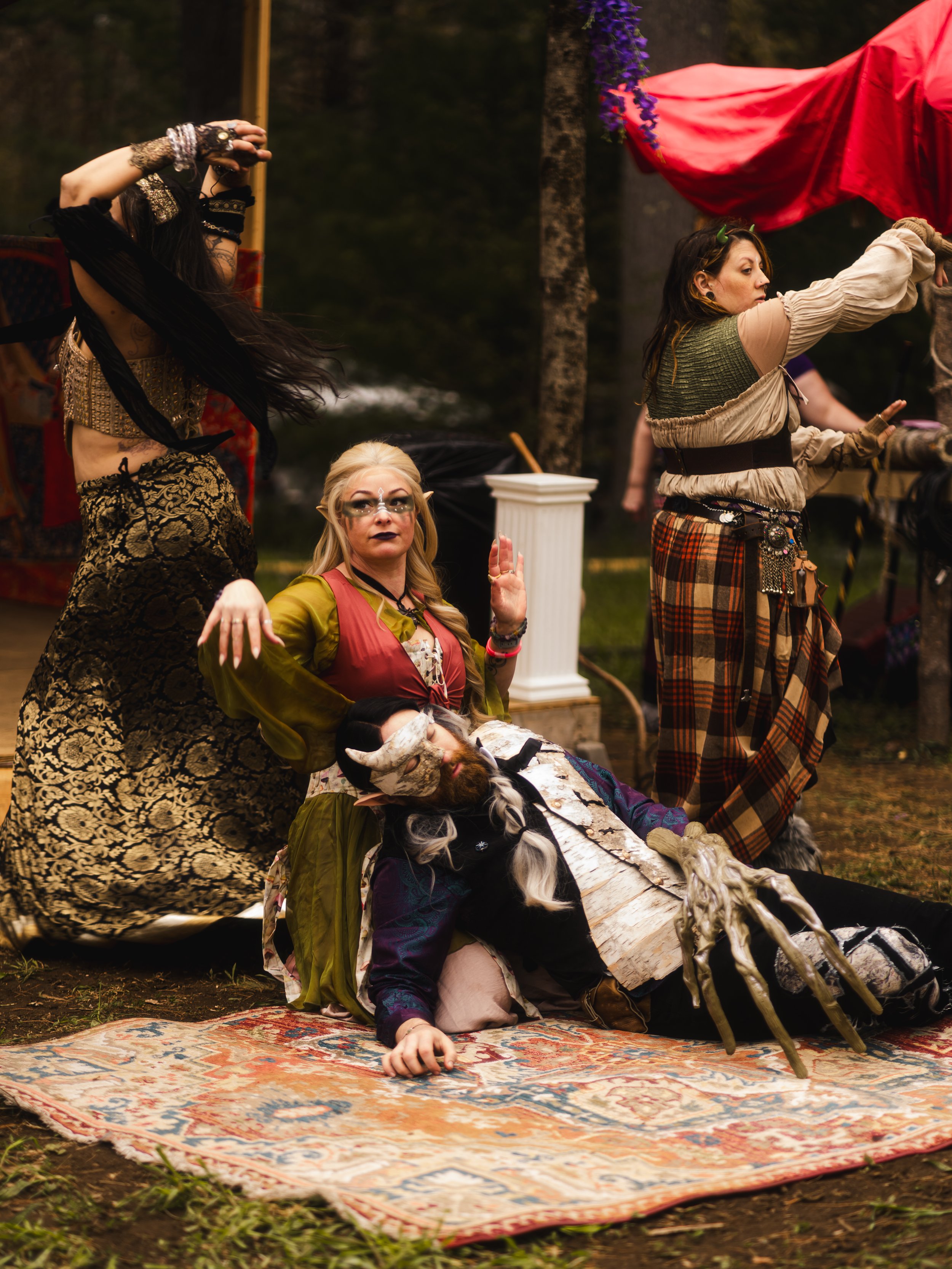 Cast-246.jpg