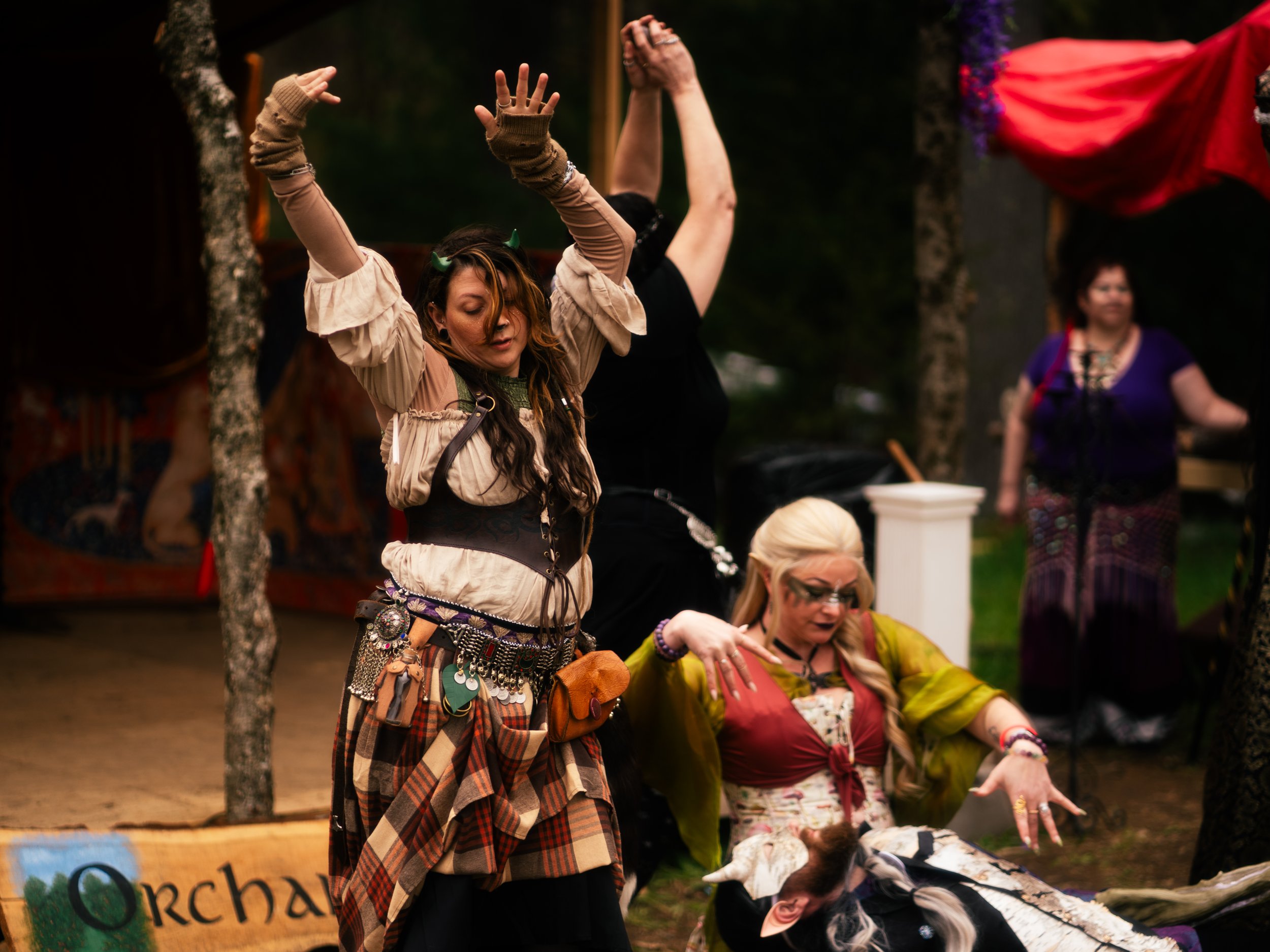 Cast-254.jpg