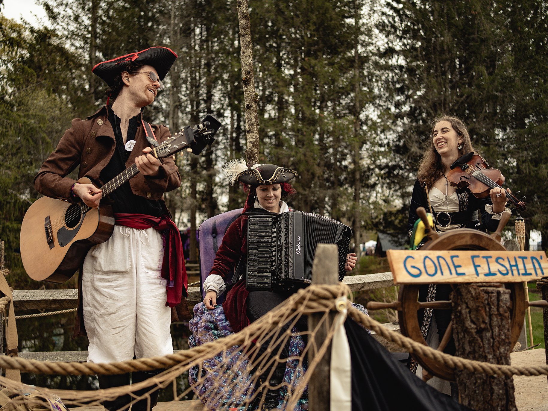Cast-432.jpg