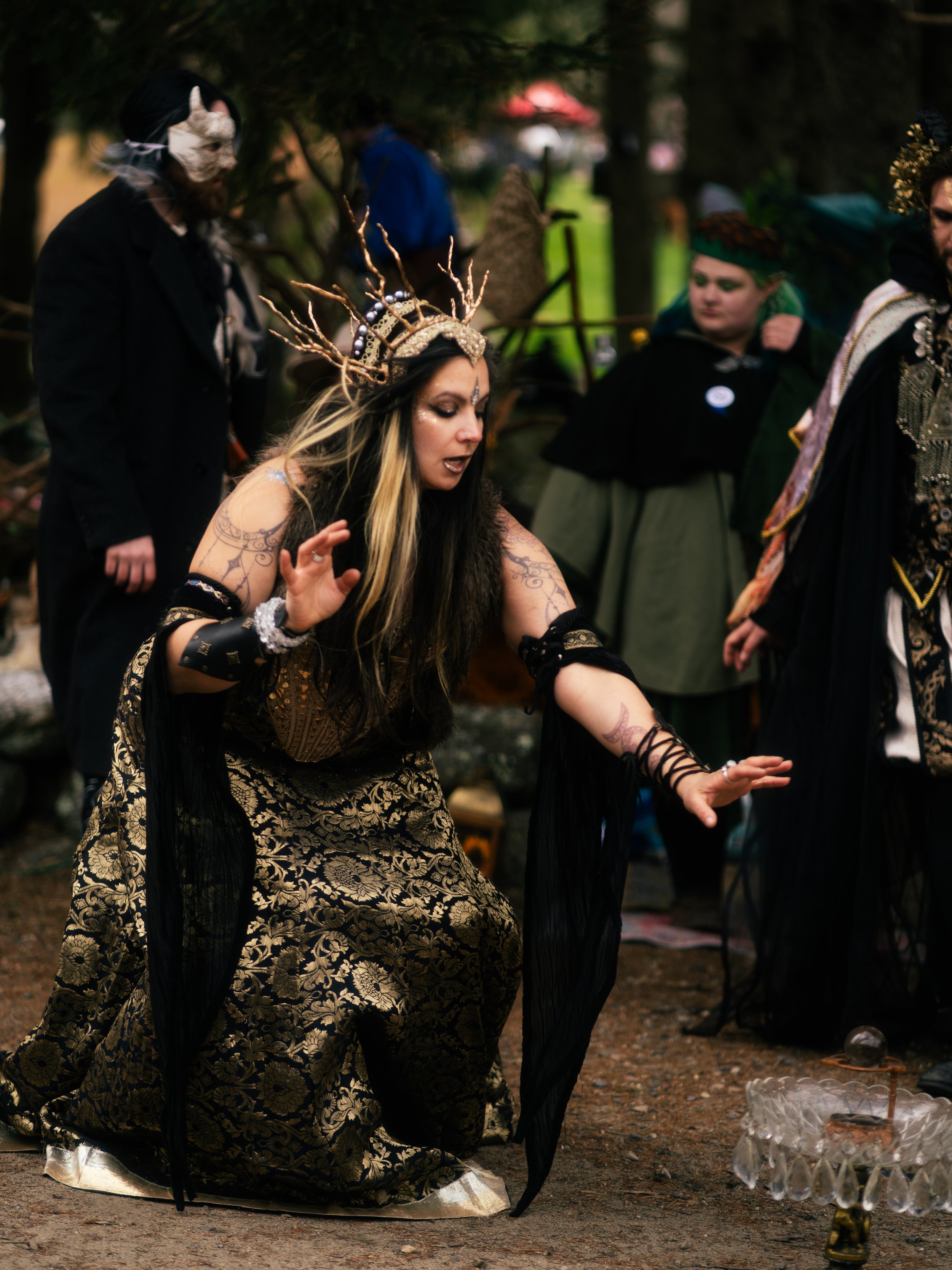 Cast-376.jpg