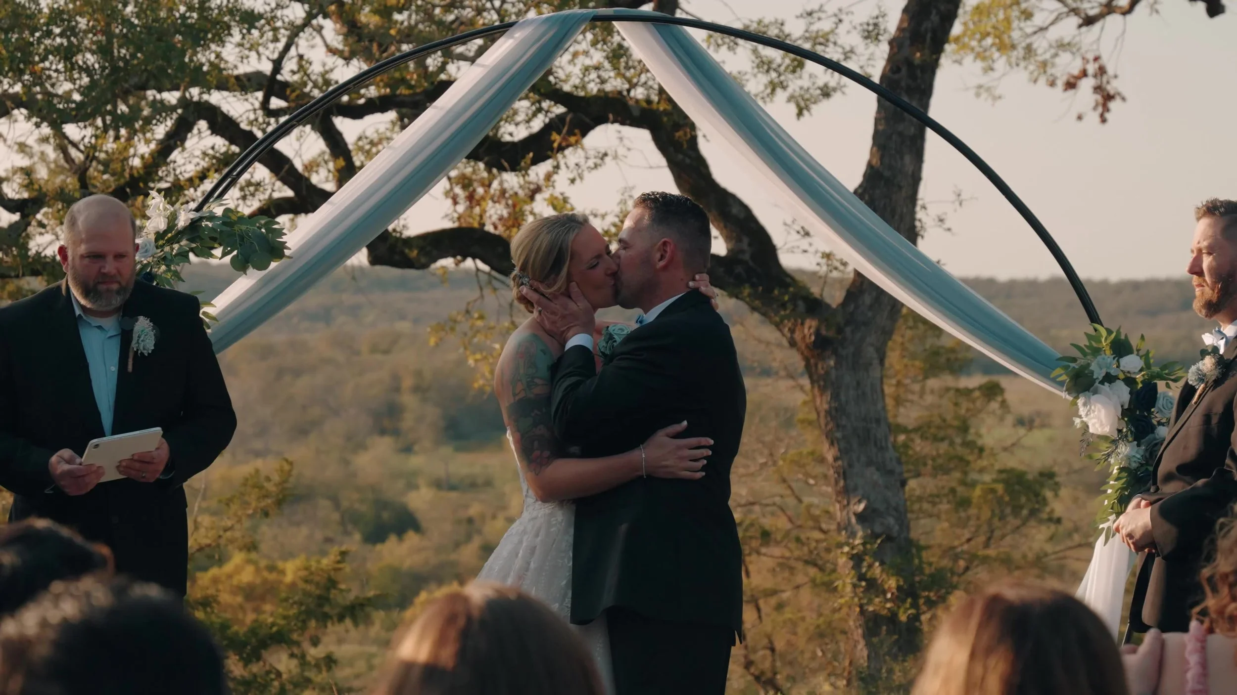 Fredenthal Wedding - Kiss.jpg