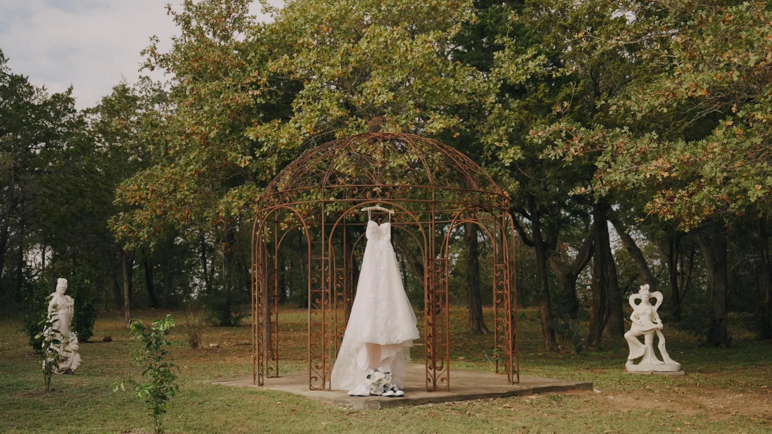 Fredenthal Wedding - The Dress.jpg