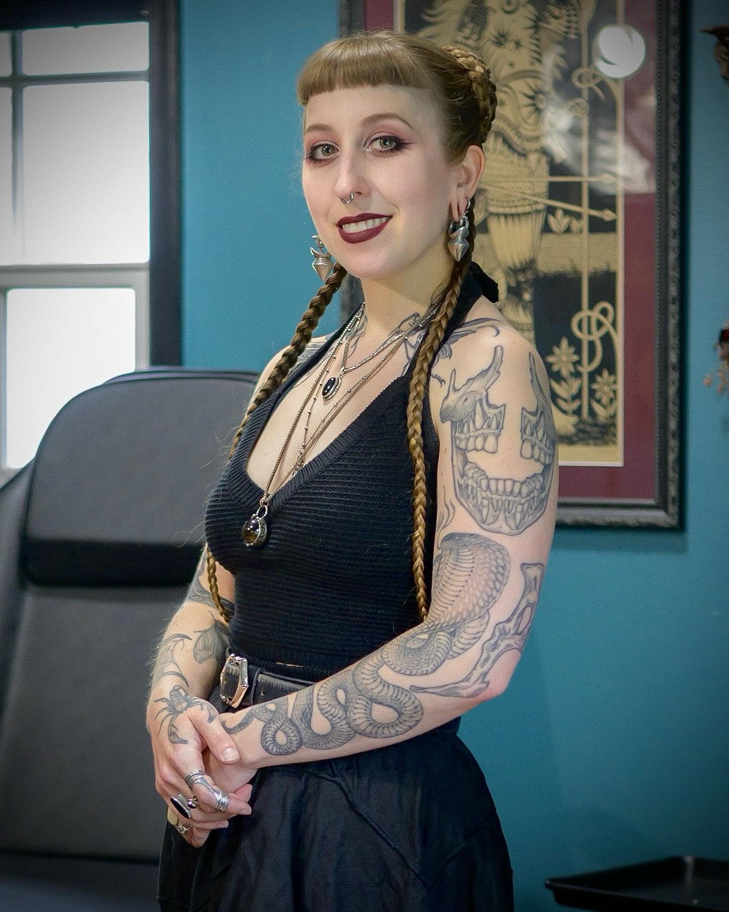 MEET THE ARTIST: Hello! I&rsquo;m @katy.wiedemann and I&rsquo;m co-owner of @balefiretattoo with @racheltruskotattoos !

I started tattooing in early 2018, but I began my career as a scientific illustrator, working for publications such as Scientific