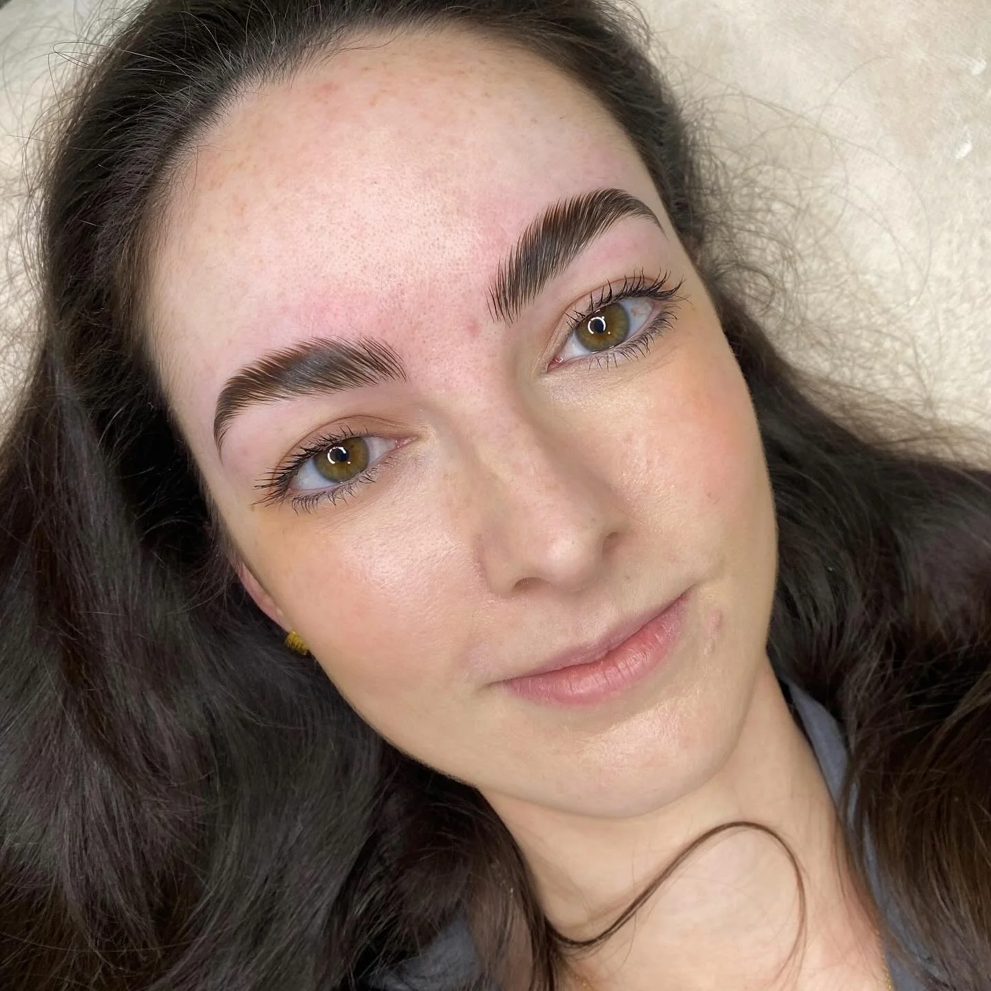 Brow lamination is a semi-permanent treatment that enhances the appearance of the brows by straightening and setting the hairs in place. This creates a fuller, fluffier, and more defined look, perfect for those wanting to achieve more shape and style