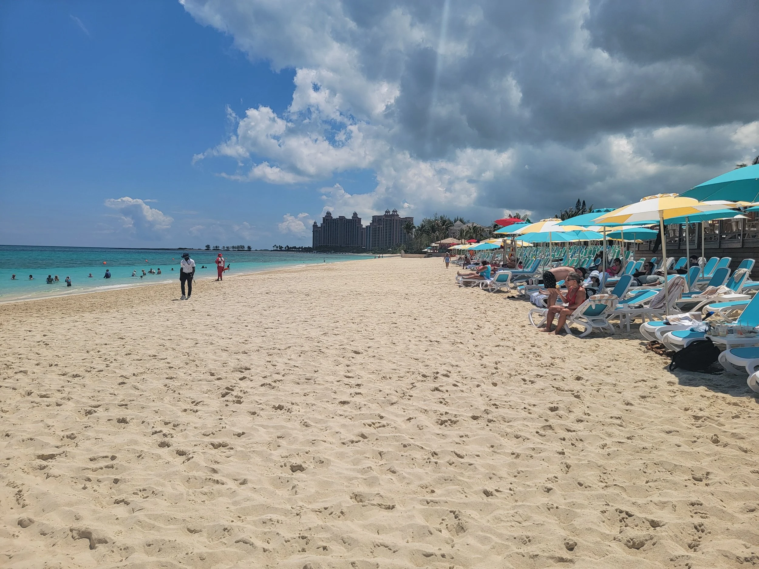 beach on a sunny day in Nassau