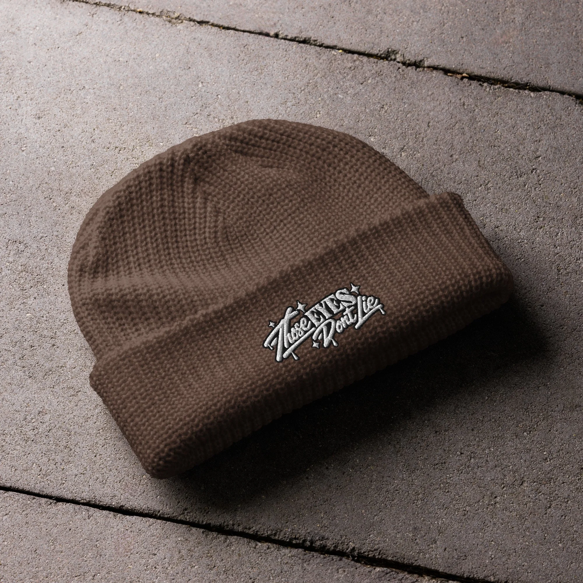 Those Eyes Don't Lie beanie - Brown