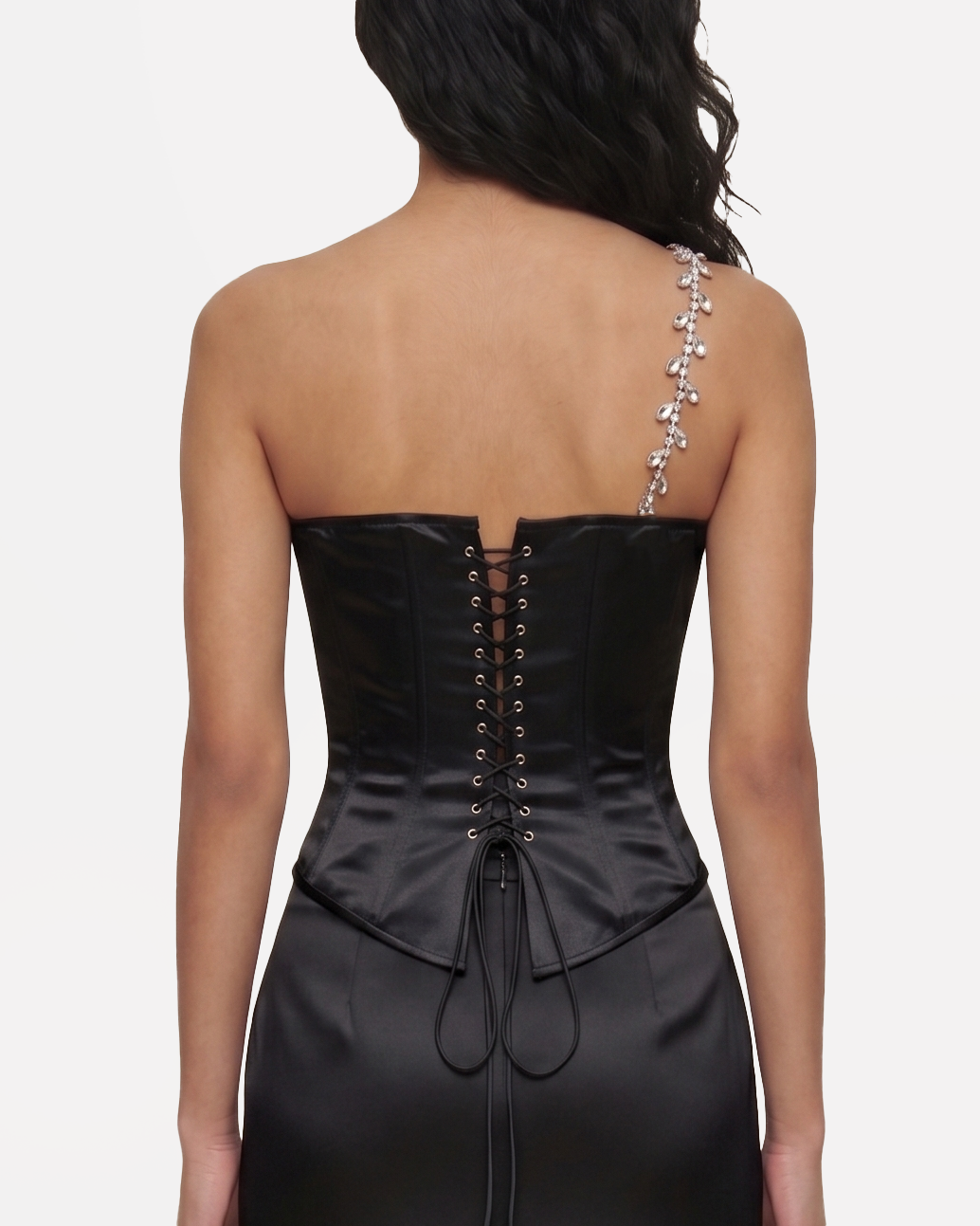 T05 BLACK SATIN BACK MODEL.png