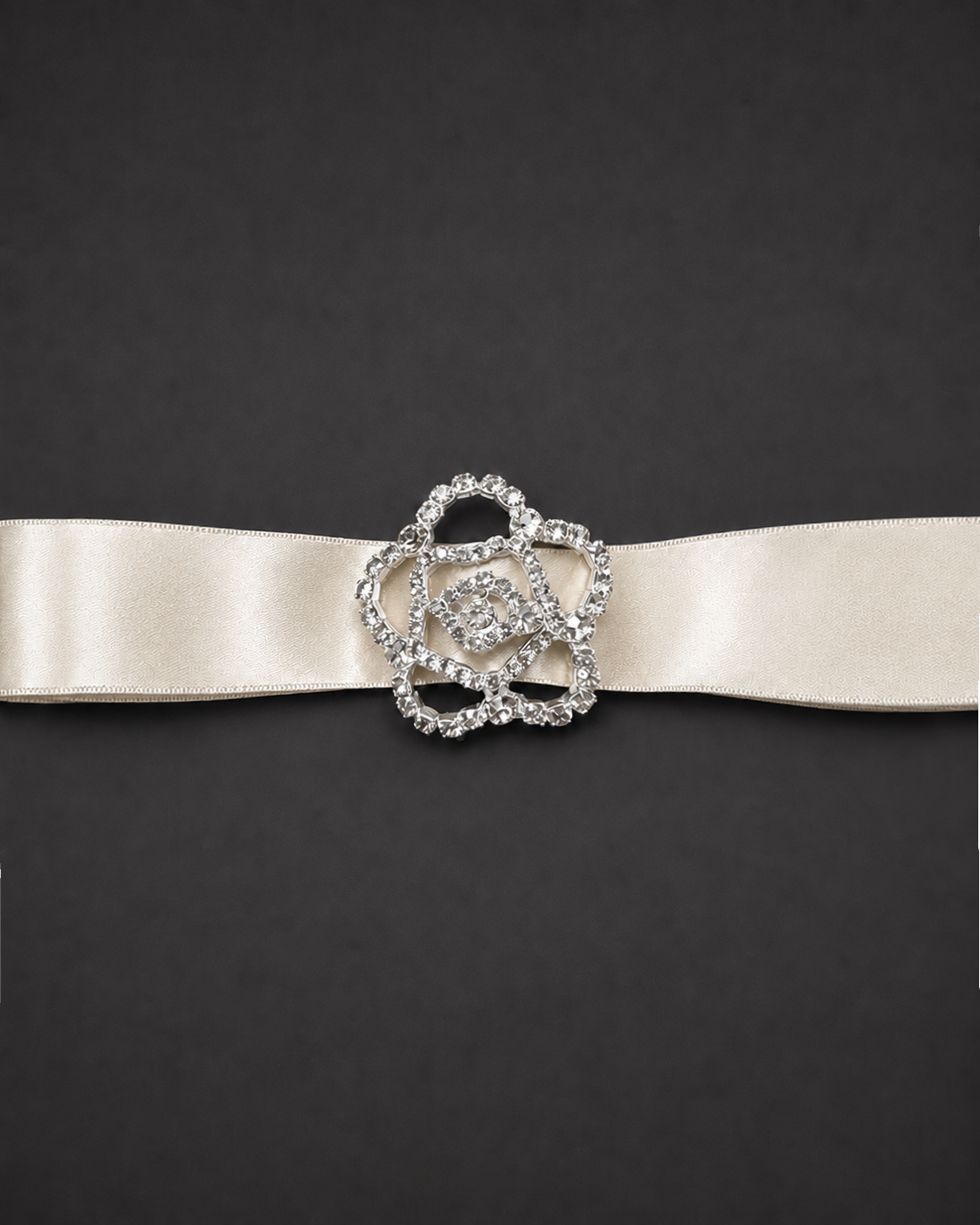 CREAM SATIN CHOKER FRONT.PNG