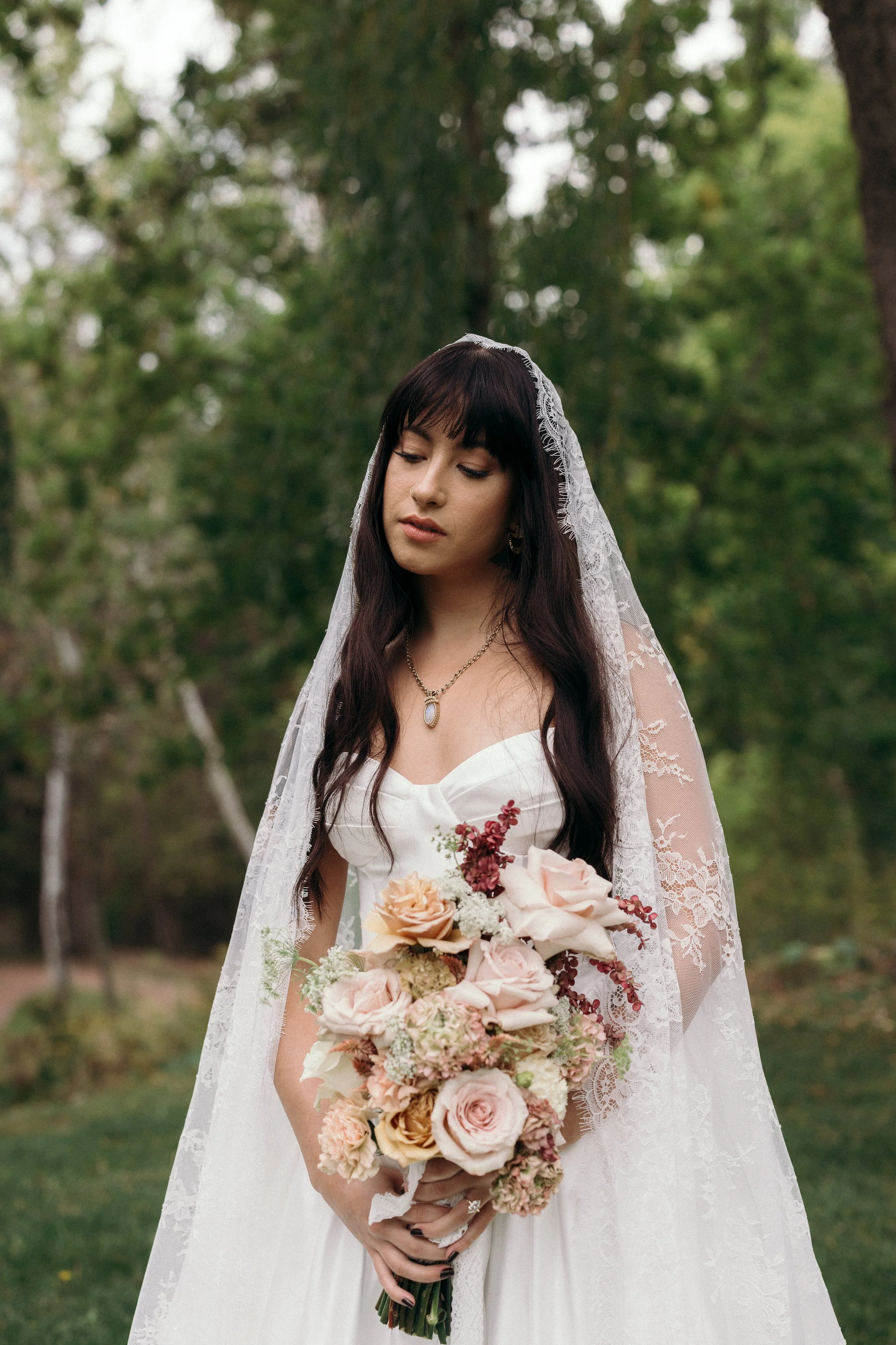 La Caille details zoey veil.jpg