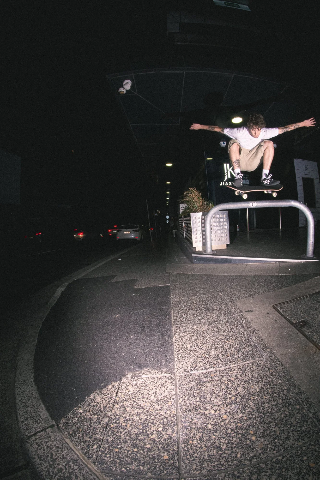 Ethan Johnston, Ollie