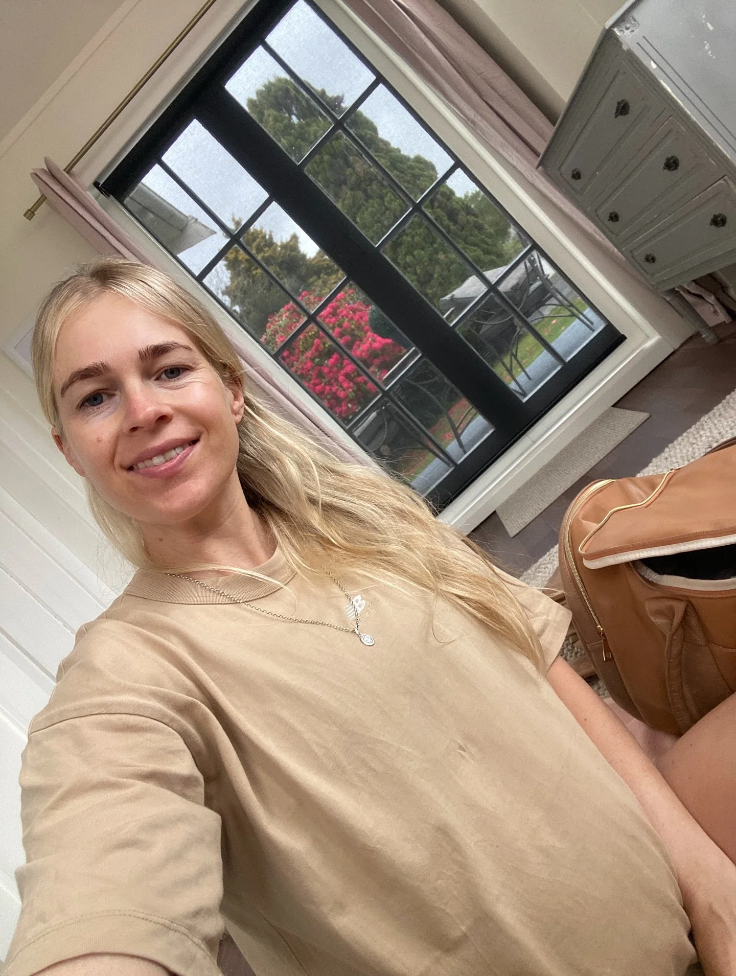 Starting to pack for our new arrival 🩷🤍. So excited to meet our littlest love! X
Thank you to @zusandco.nz for making this look very cute, pictured:
Fawn Nappy Bag
Fawn Duffle Bag
Knit Blanket
#35weeks #packing #zus&co #gifted