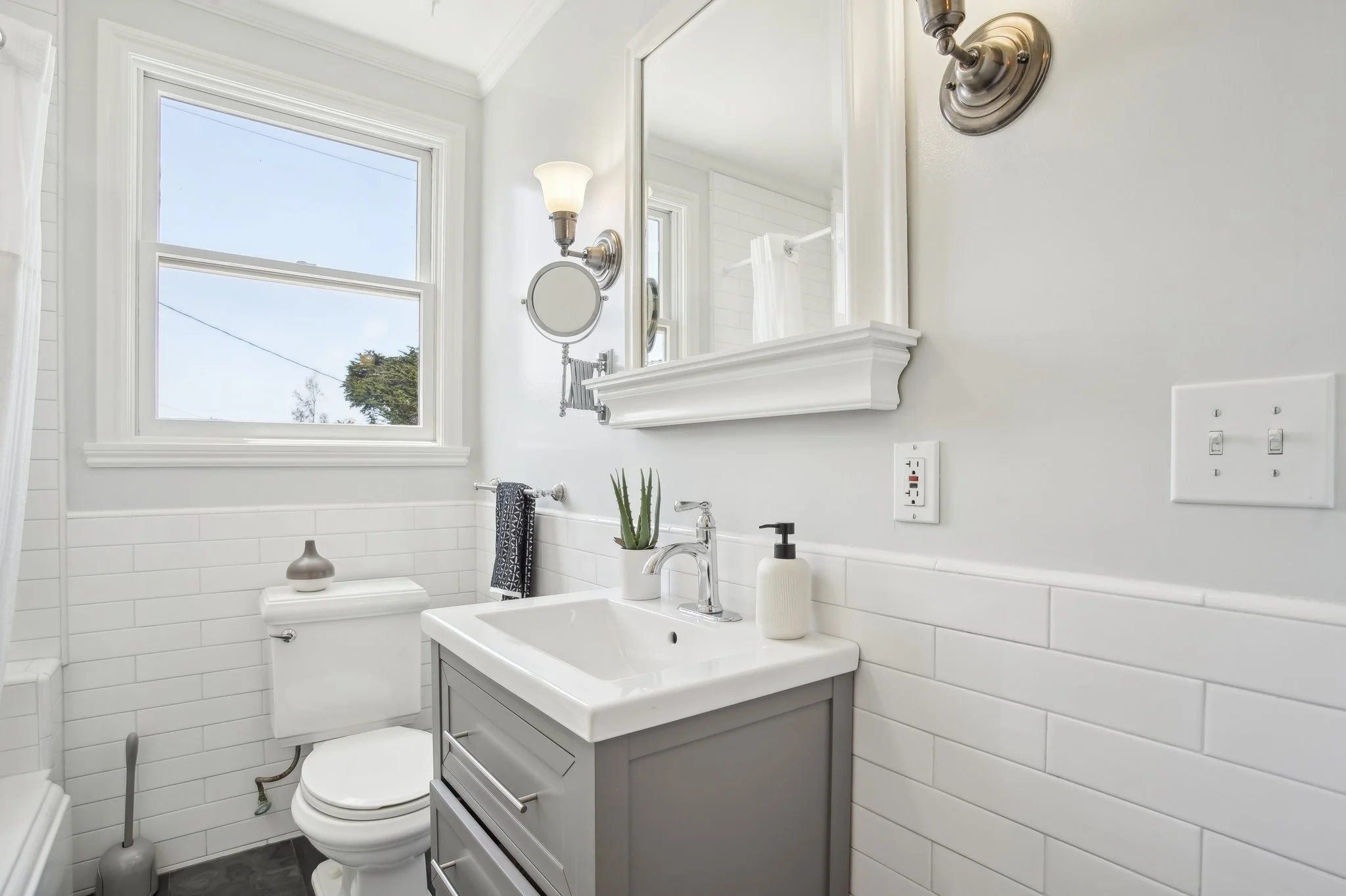 26-web-or-mls-Paloma Ave-0105-026.jpg