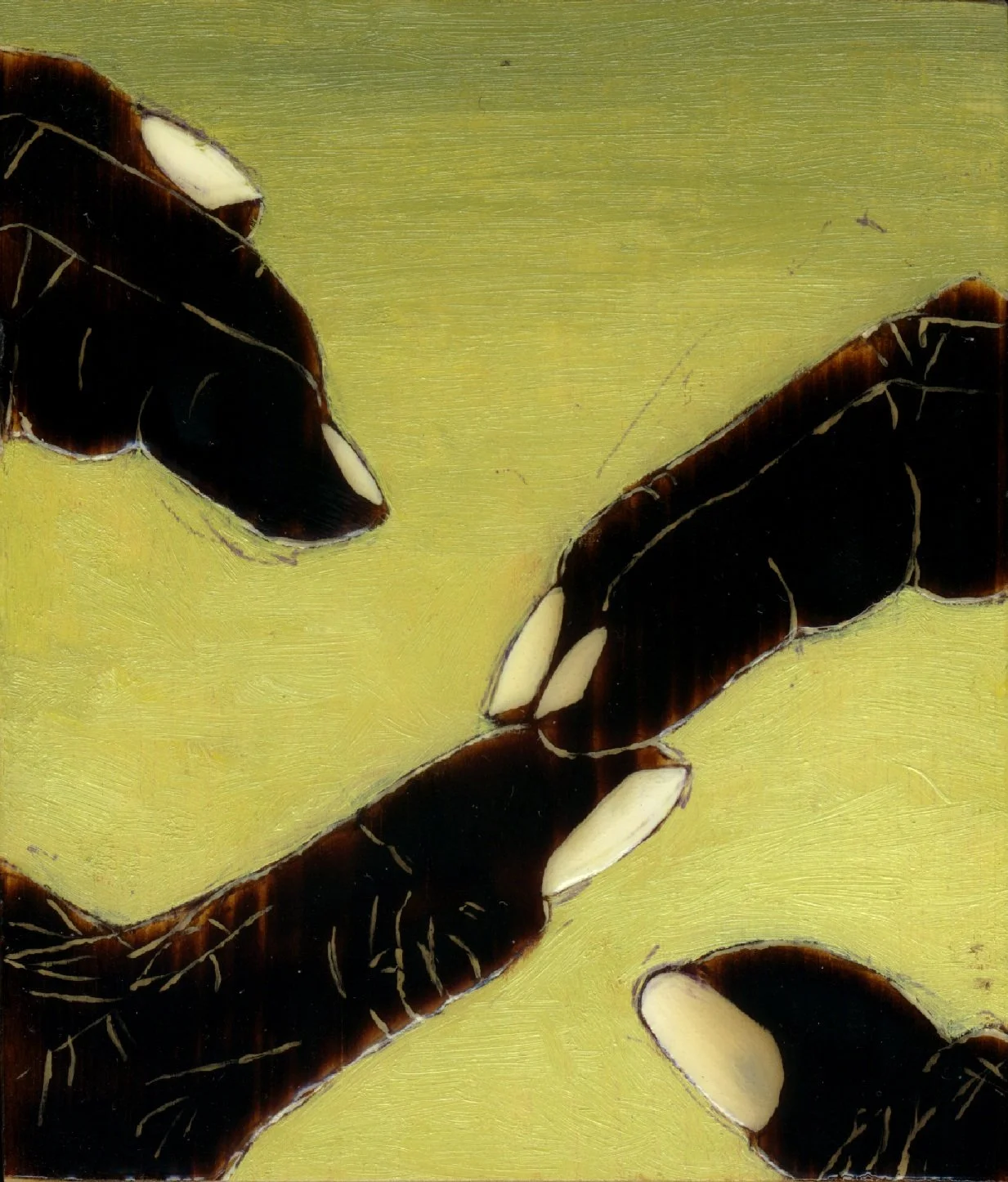 818