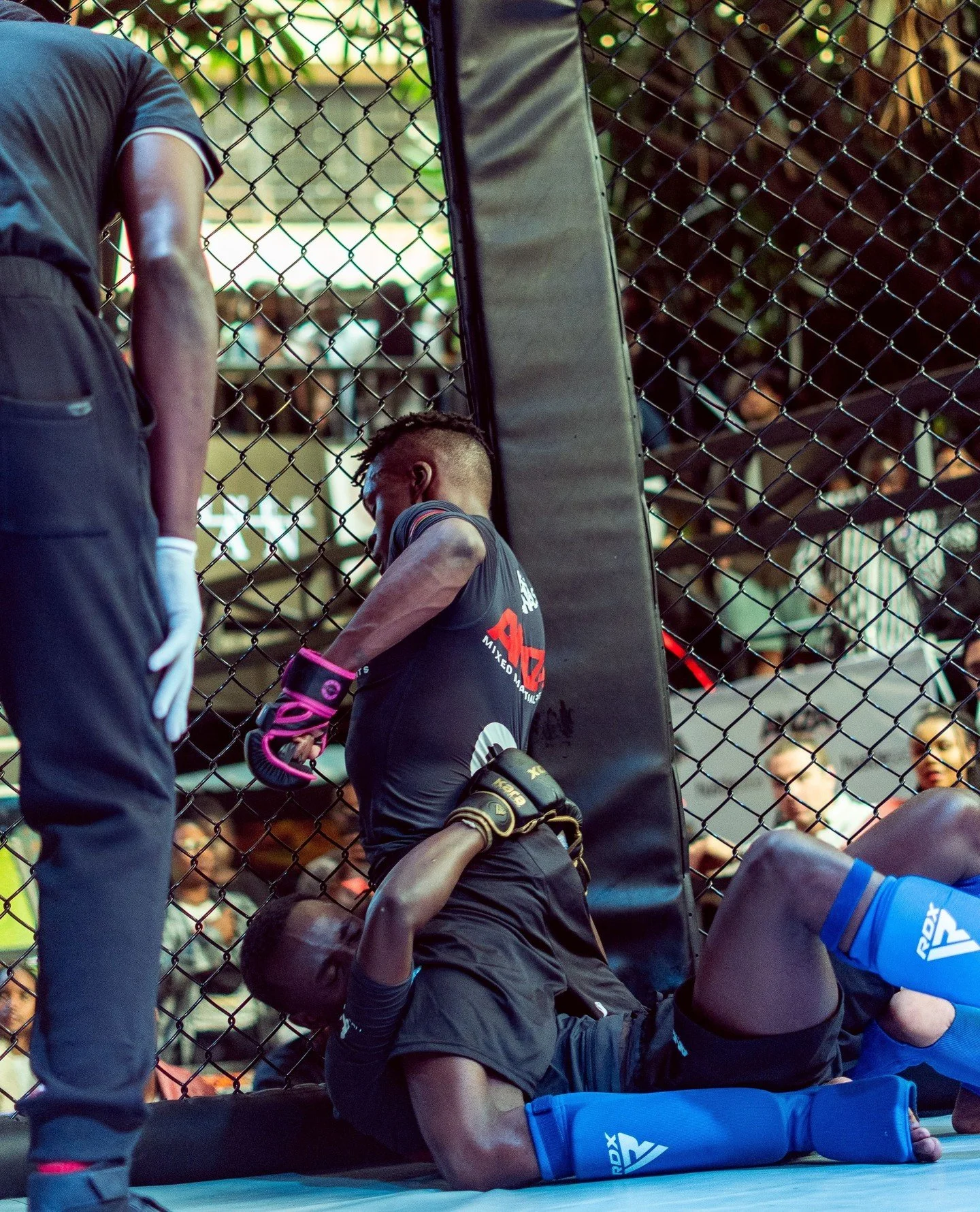 Strikes on the feet. Power on the mat. This fight had it all. 💥⁠
⁠
The fourth fight of the evening was a dynamic showcase of mixed martial arts between Bobby Kamande 🇰🇪 (@bobby_dan_kamande) of Chauka Self Defense and Kevin Tunai 🇰🇪 (@hawkdeflipp