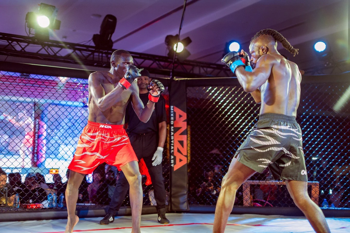 PRO NIGHTS 002 opened with a statement. ⁠
⁠
🇺🇬 Justine Okot wasted no time. First round TKO over 🇰🇪 Lestie Masiga to kick off the night and let Nairobi know exactly what kind of evening this was going to be.⁠
⁠
Uganda in the building. 👊⁠
⠀⁠
▶️ S