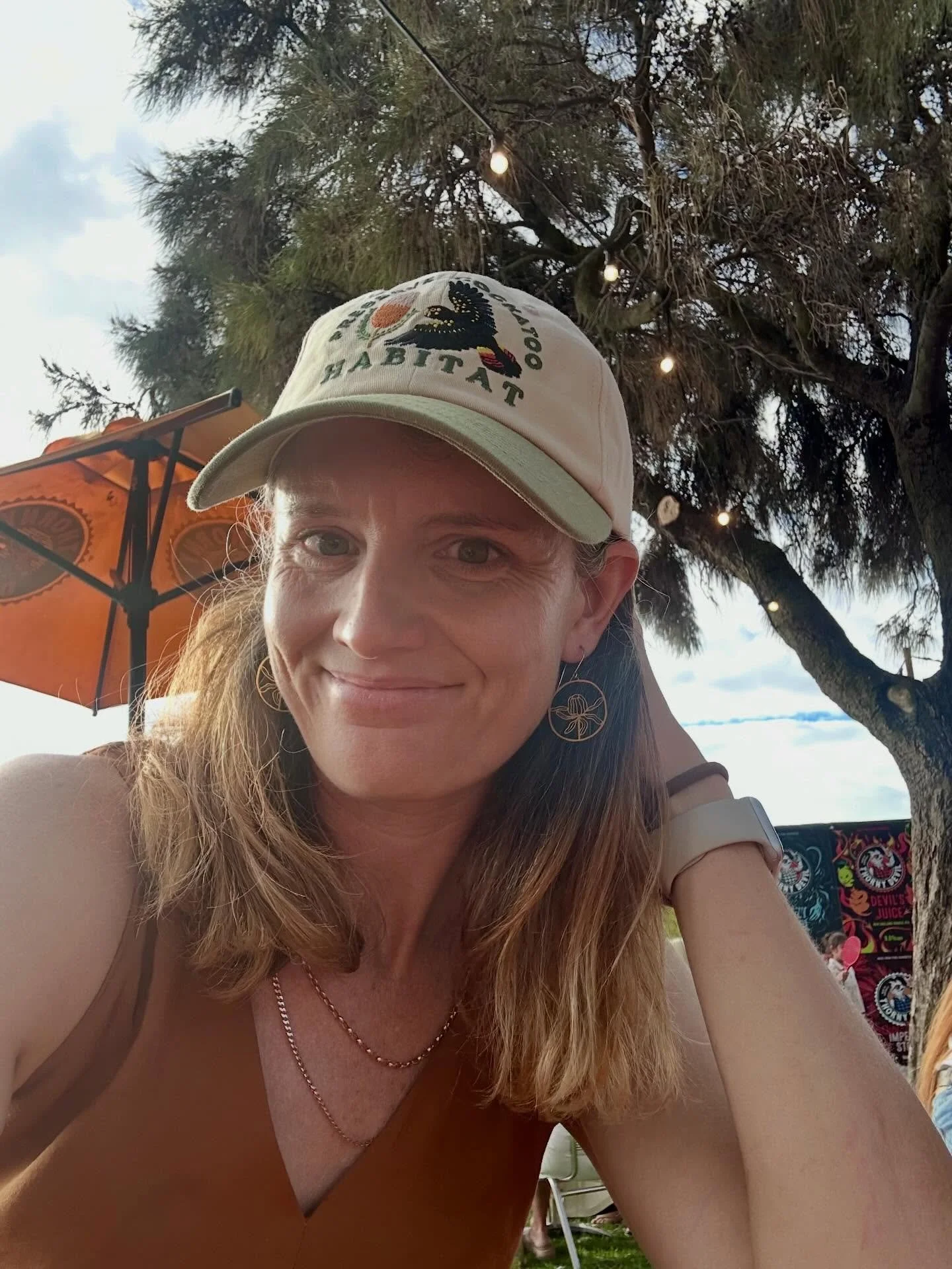 Loving my new @pixienut cap I picked up from @wildwaffleproject yesterday ❤️ Preserve Cockatoo Habitat ❤️ and plant it too! #threatenedspecies #saveblackcockatoos #banksia