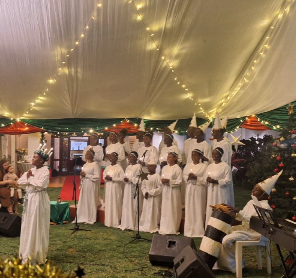 Dzikwa Trustin kuorolaiset esiintyiv&auml;t hienosti Ruotsin suurl&auml;hetyst&ouml;n tilaisuudessa viime viikolla 🤍🕯️

Dzikwa Trust's choir members performed beautifully at the Swedish Embassy event last week 🤍🕯️