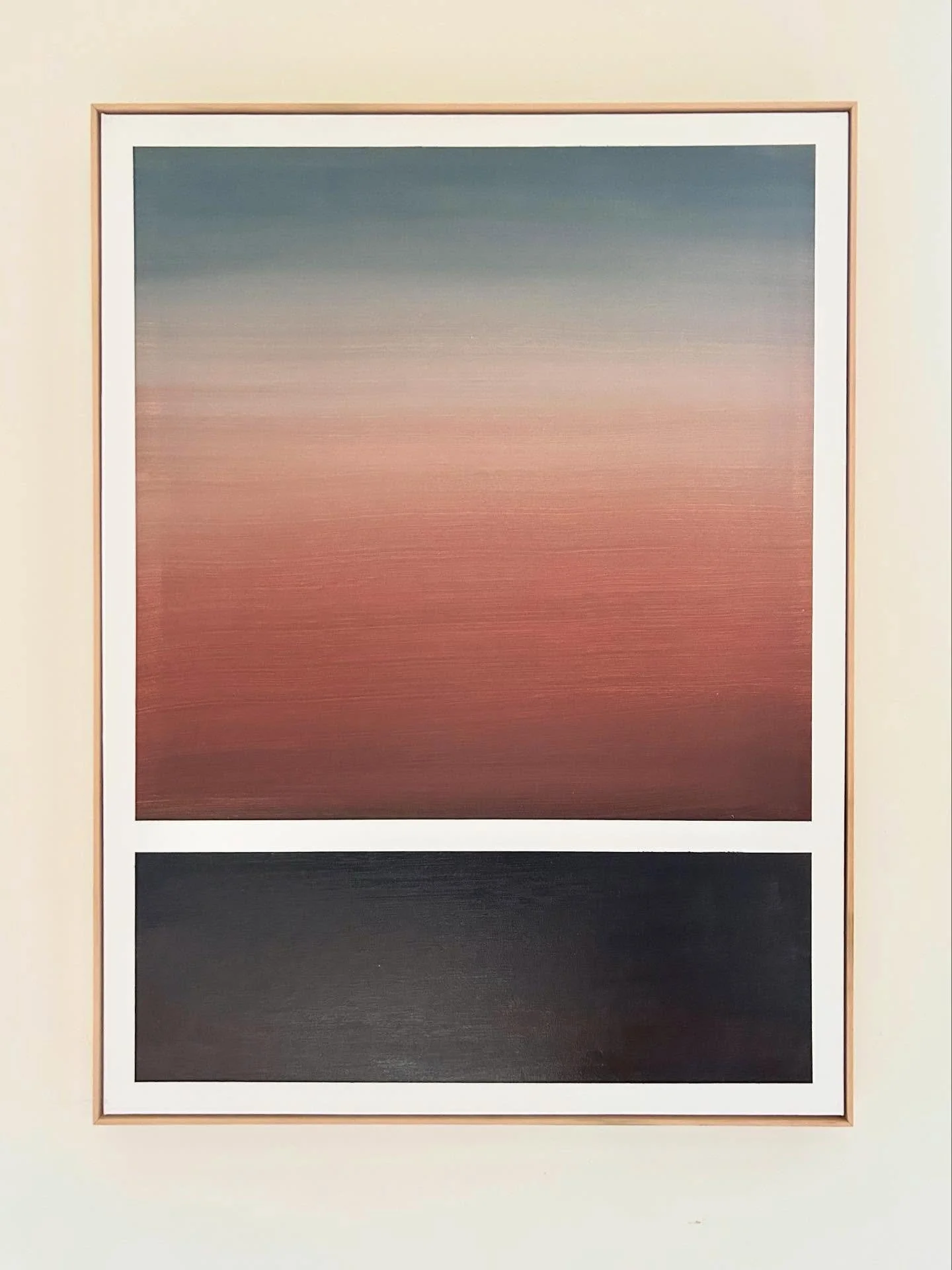 @kojo_art_official maakt prachtige werken! En onze baklijsten maken het helemaal af!

Het werk van KOJO Art staat bij ons te stralen in de etalage.

KOJO Art - by Jordy Koumans
Messolonghi Lagoon, 2025
Olie op doek
58 x 78 cm

In de lagune ligt een v