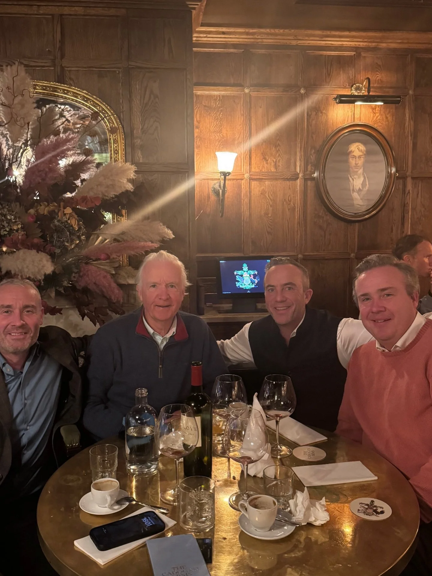 Christmas lunch with the Edington&rsquo;s property clan &mdash; great food, even better company, and only three conversations about market trends this year. A family record! 😂🏡🎄